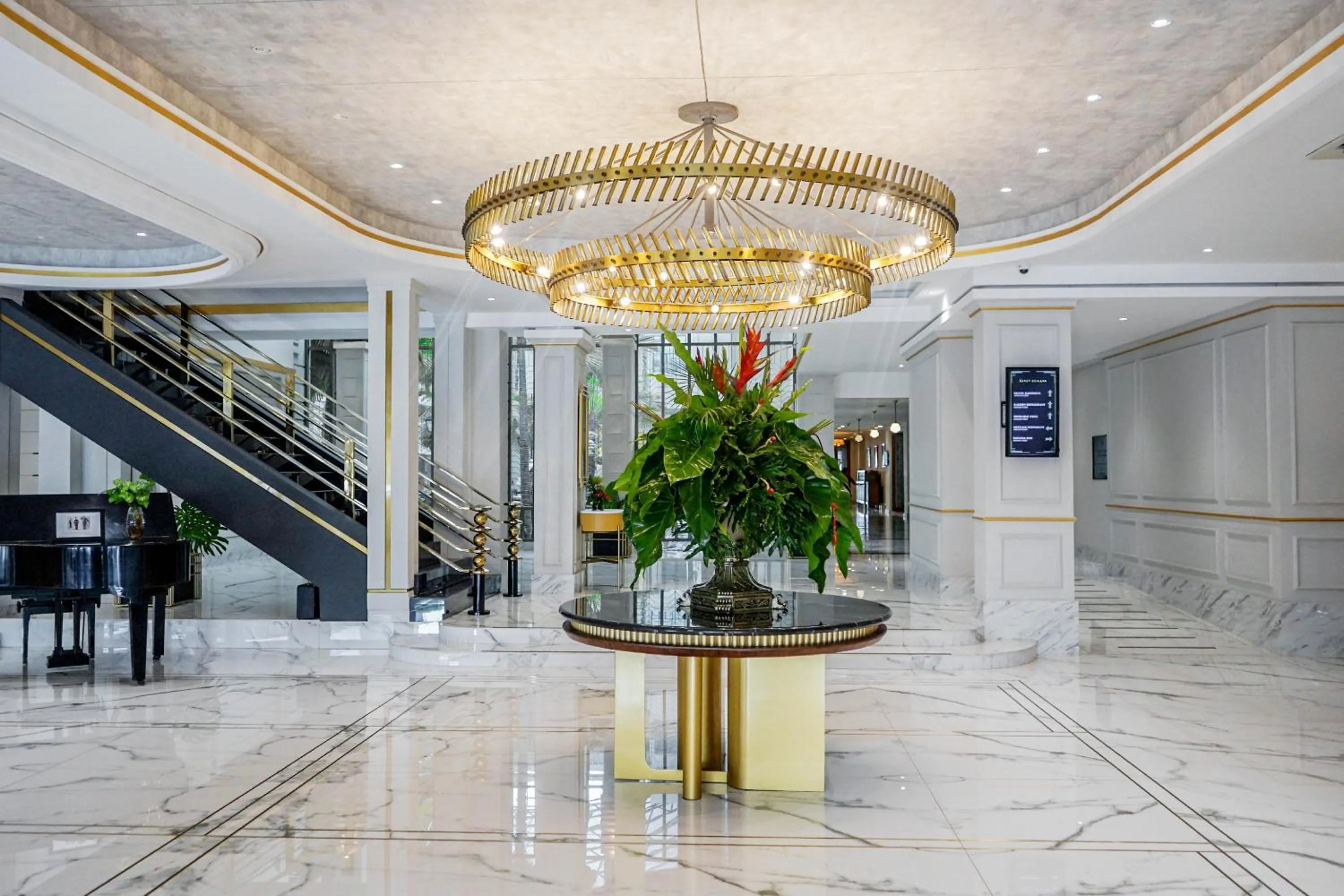 Lobby or reception in Hotel Savoy Homann