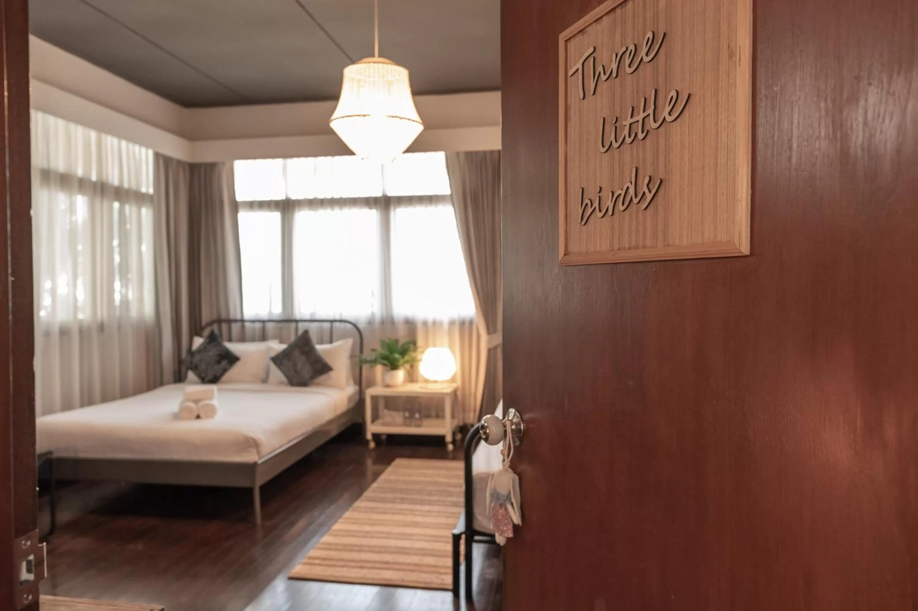 Photo of the whole room, Bed in A Day Villa Chiangmai