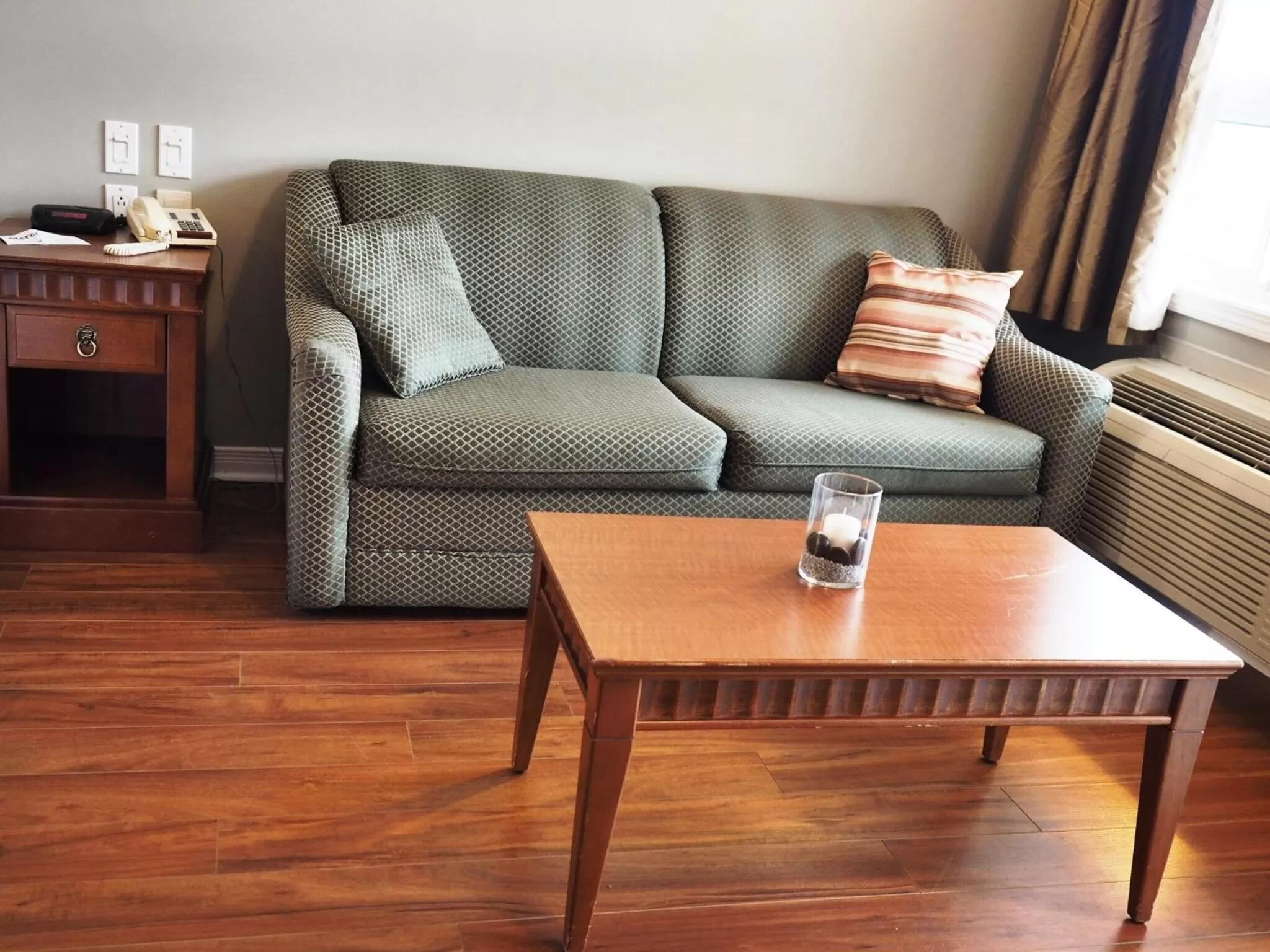 Hotel and Suites Les Laurentides