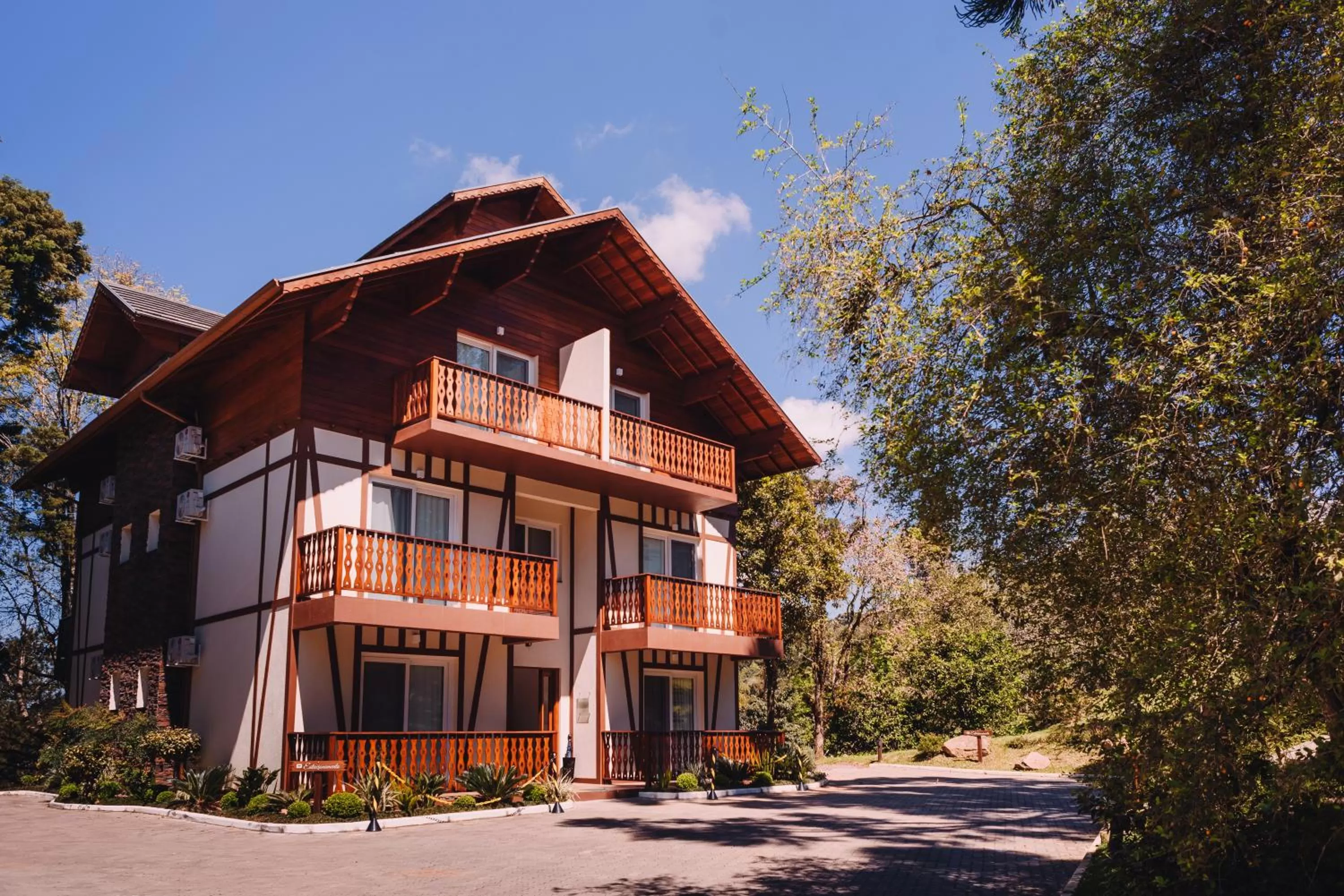 Property building in Hotel Jardins da Colina