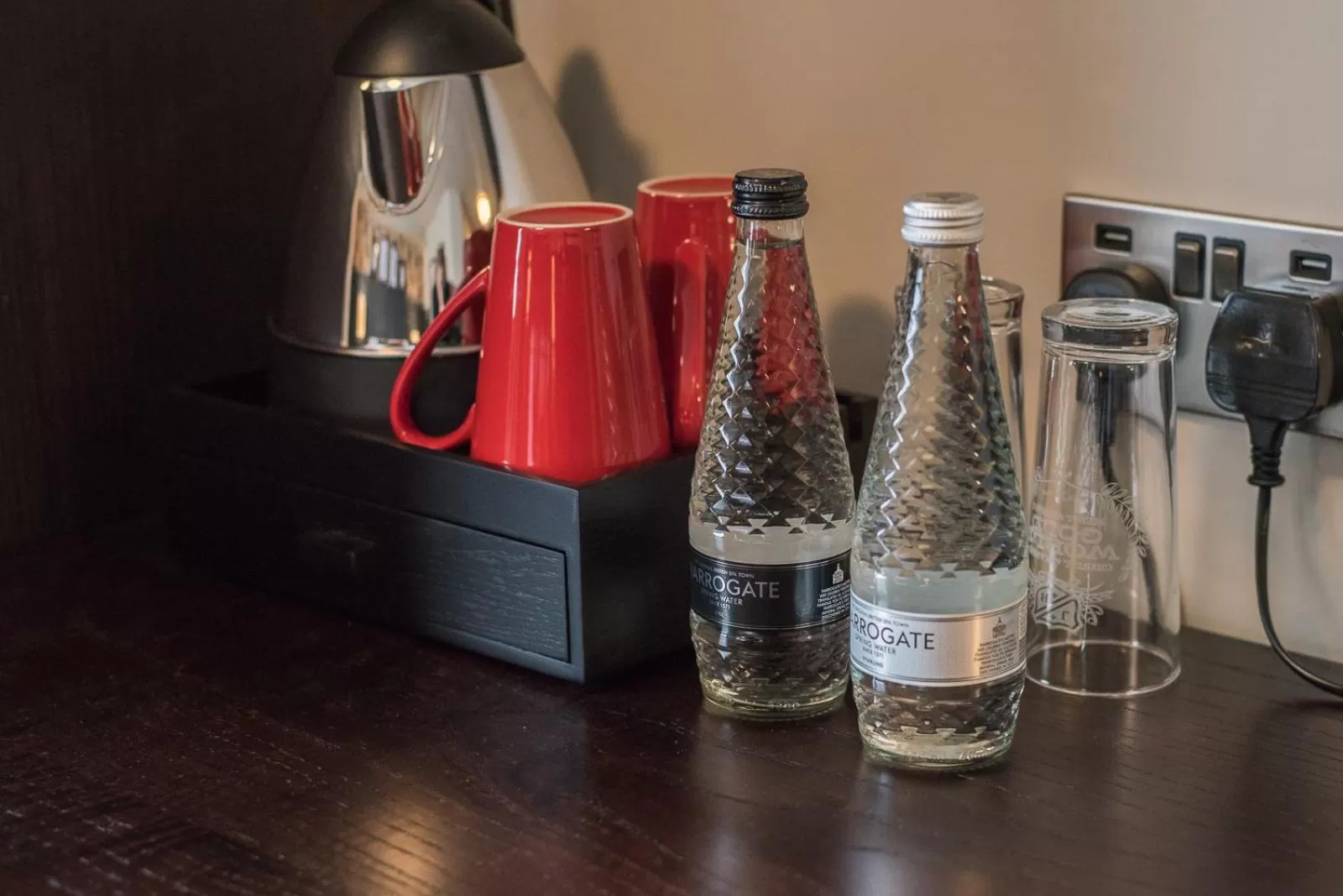 Coffee/tea facilities in Cat & Lion Country Pub and Hotel