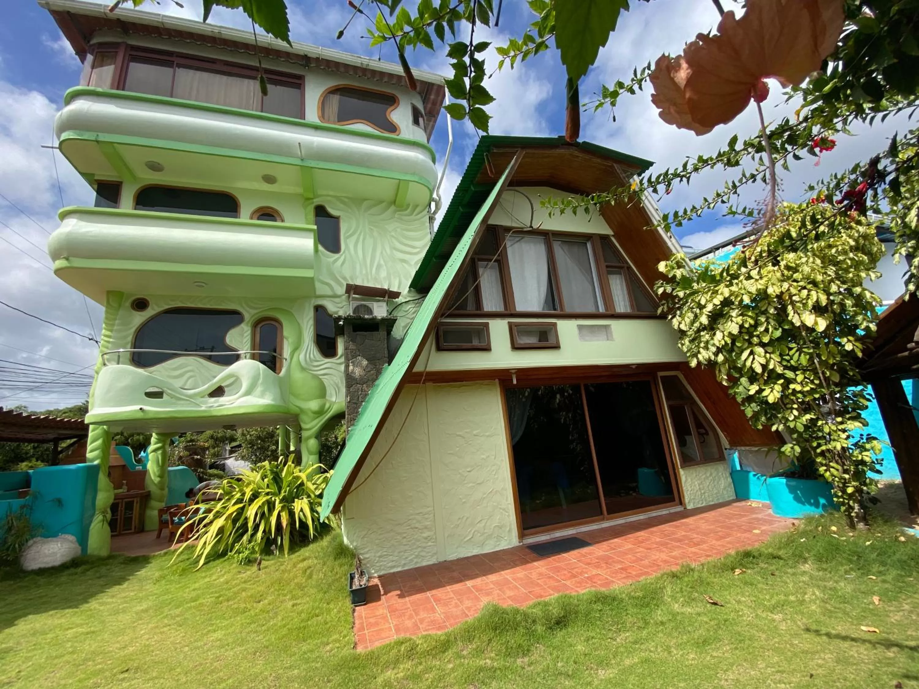 Property building in Hostal Casa Edén