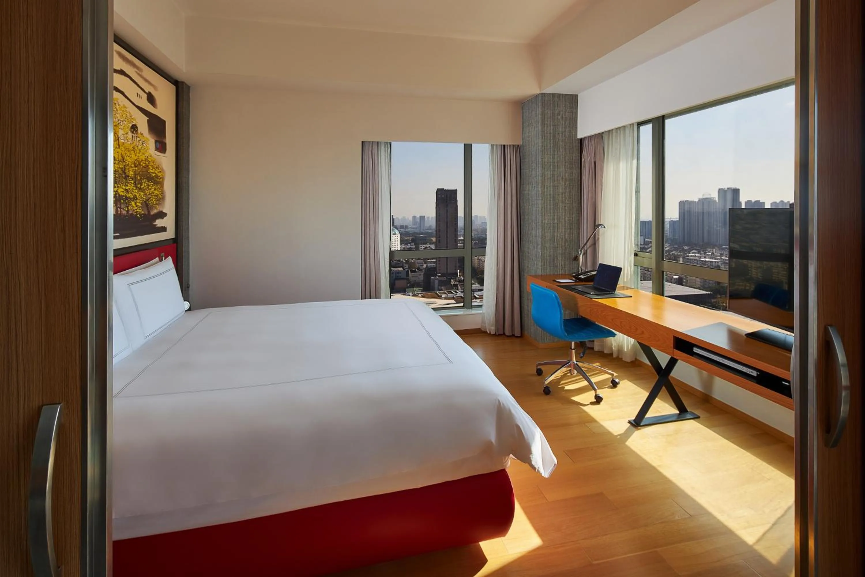 Photo of the whole room, Bed in Paradox Kunshan