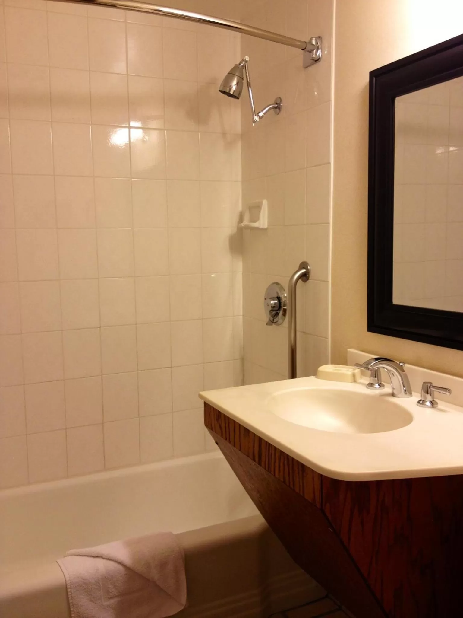 Bathroom in Mikado Hotel