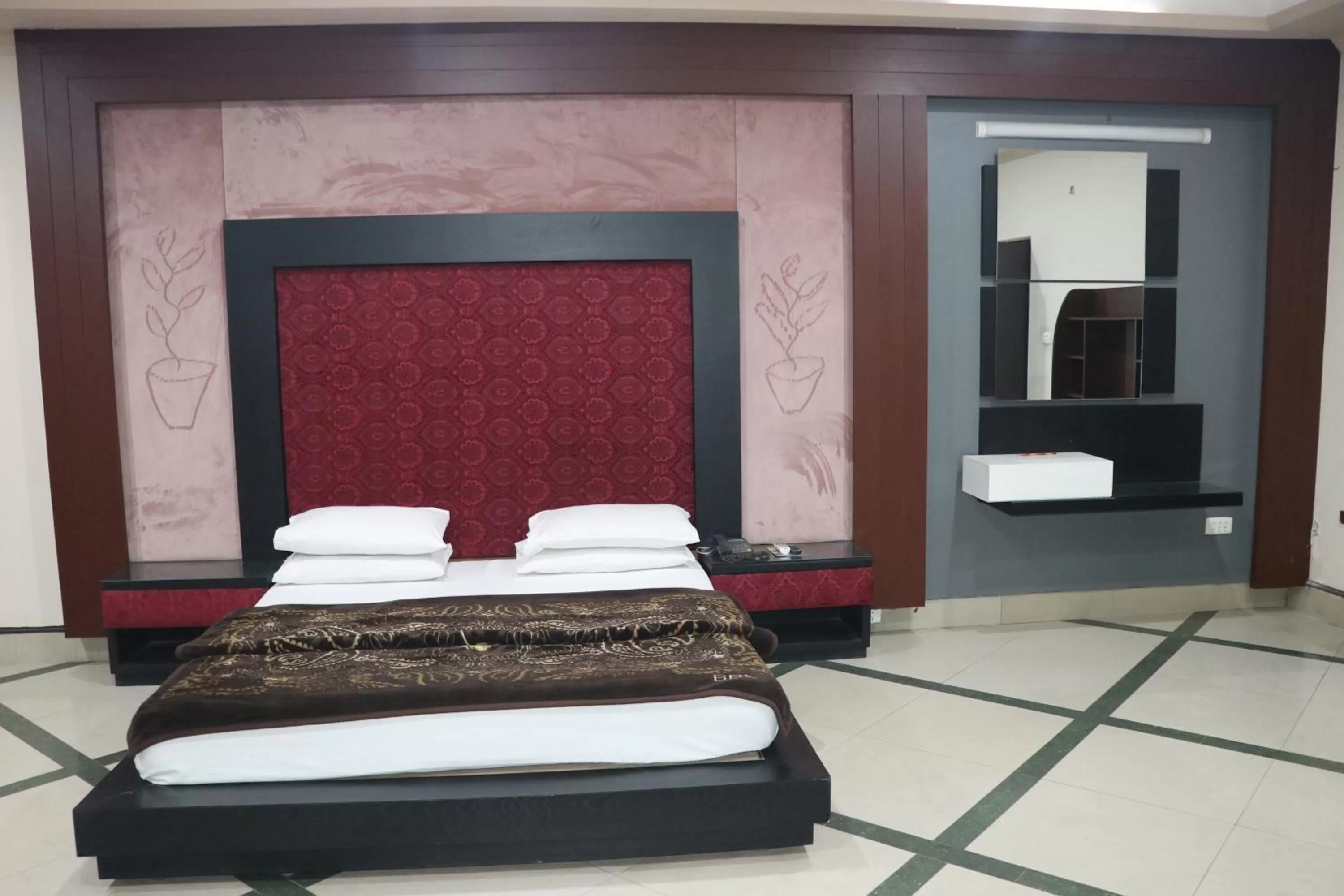 Bedroom, Bed in Hotel Grace inn