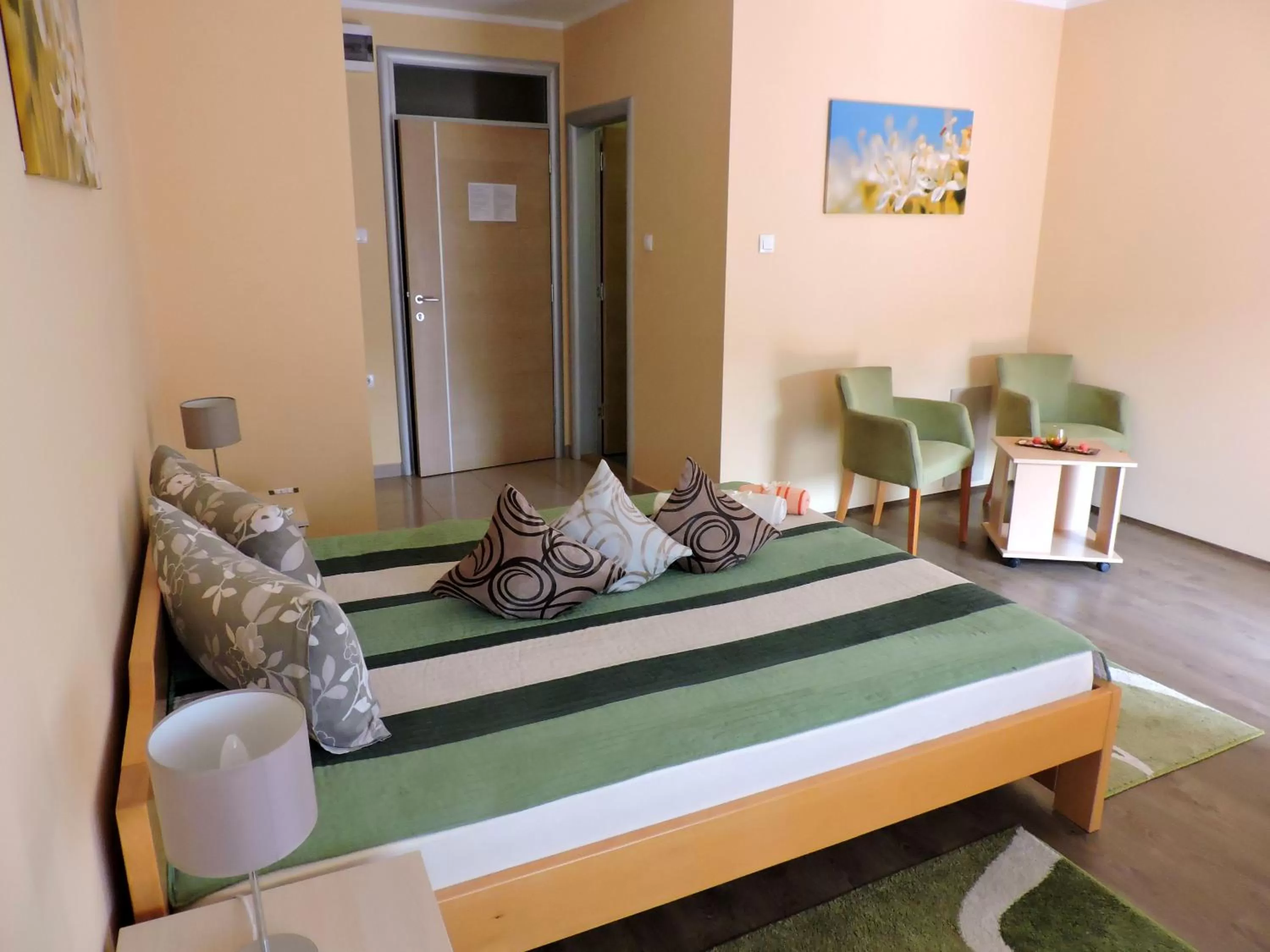 Bedroom, Bed in B&B Zmajevo Gnezdo 021