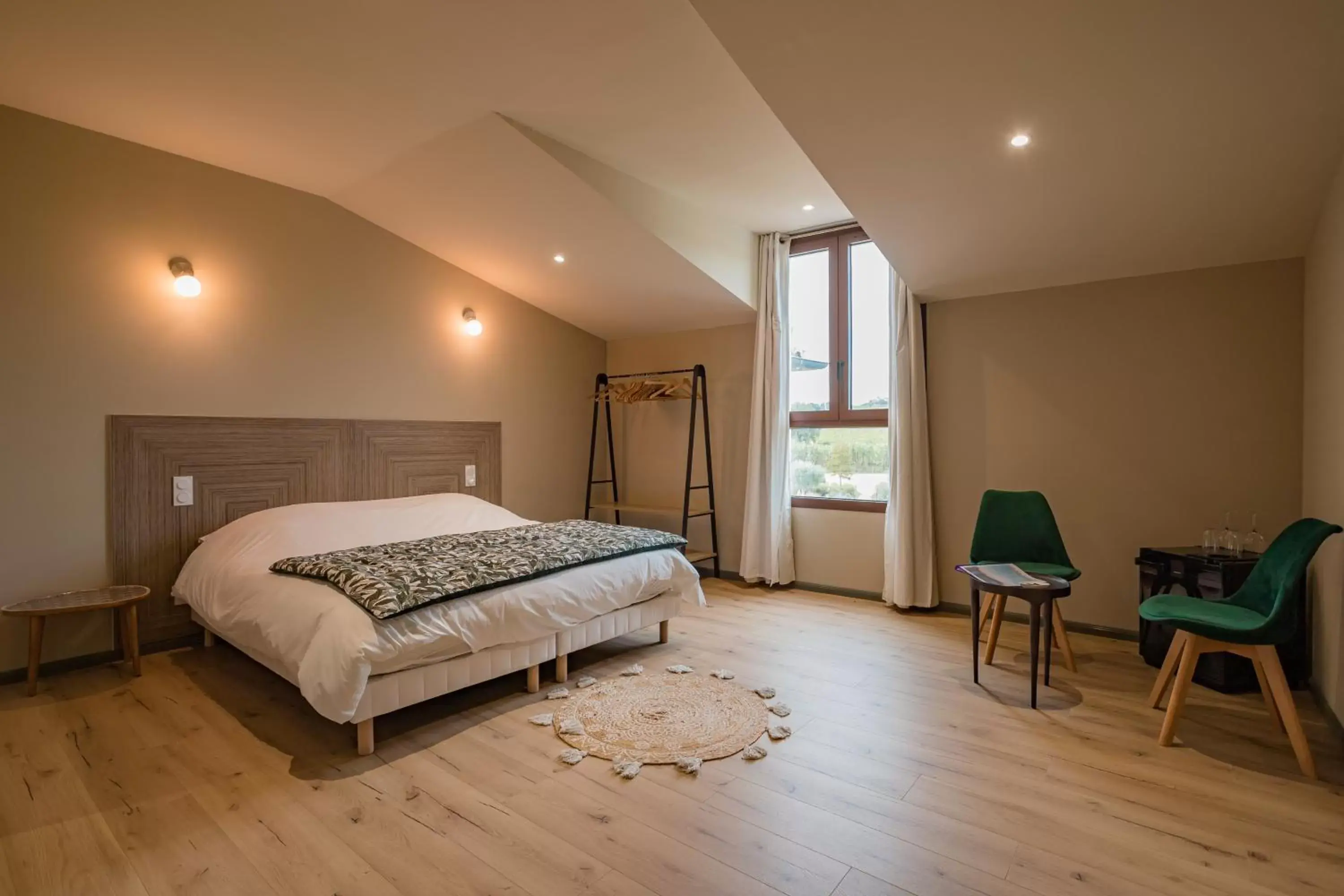 Double or Twin Room with Garden View in Chambres d'hôtes - Domaine de Cristia Double or Twin Room with Garden View in Chambres d'hôtes - Domaine de Cristia