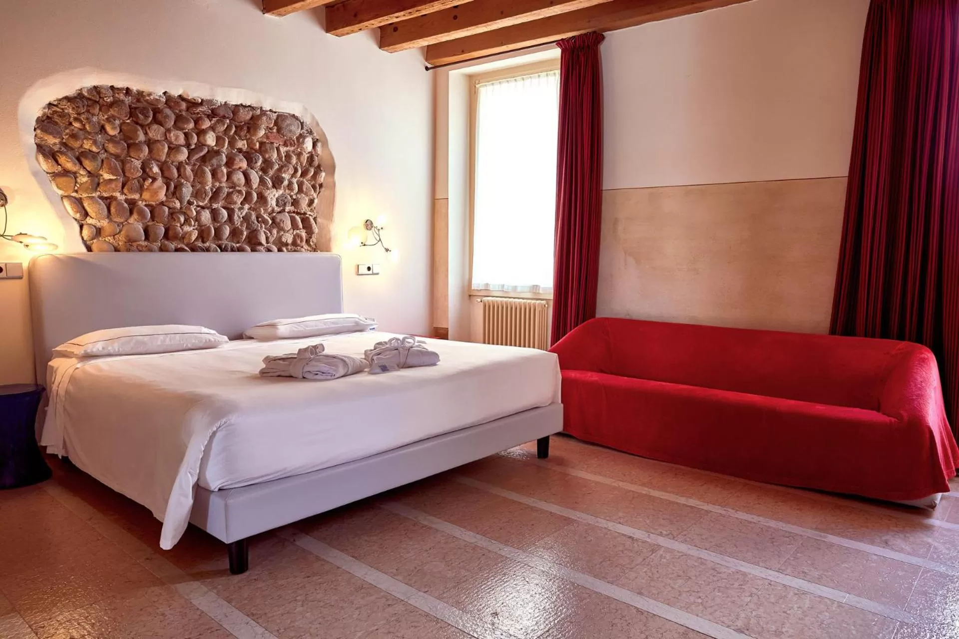 Photo of the whole room, Bed in Hotel Veronesi La Torre