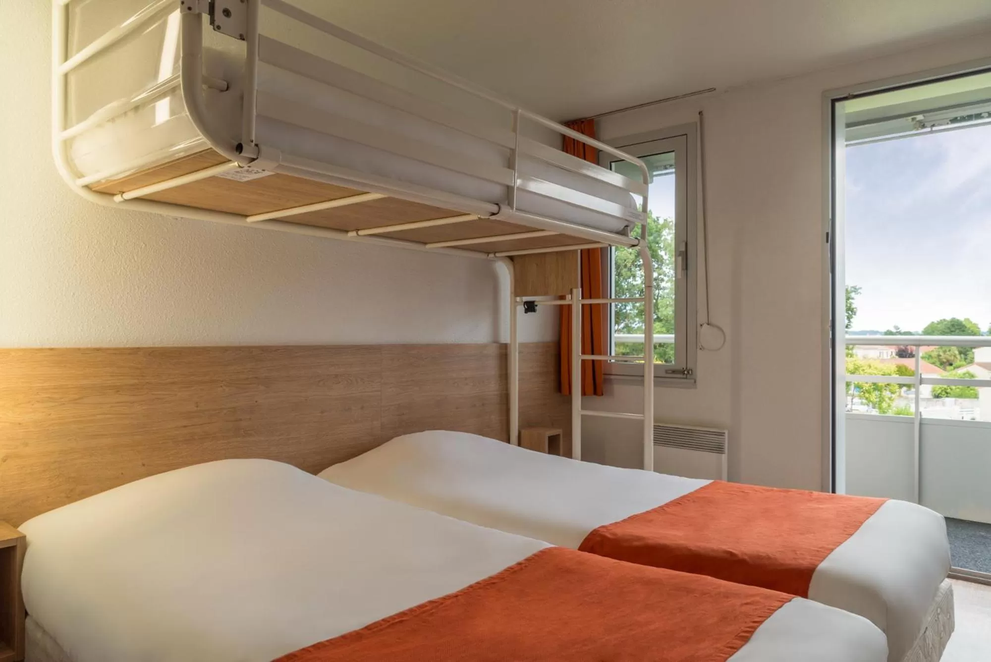 Triple Room with 2 Single Beds and 1 Bunk Bed in The Originals Access, Hôtel Recouvrance Saintes