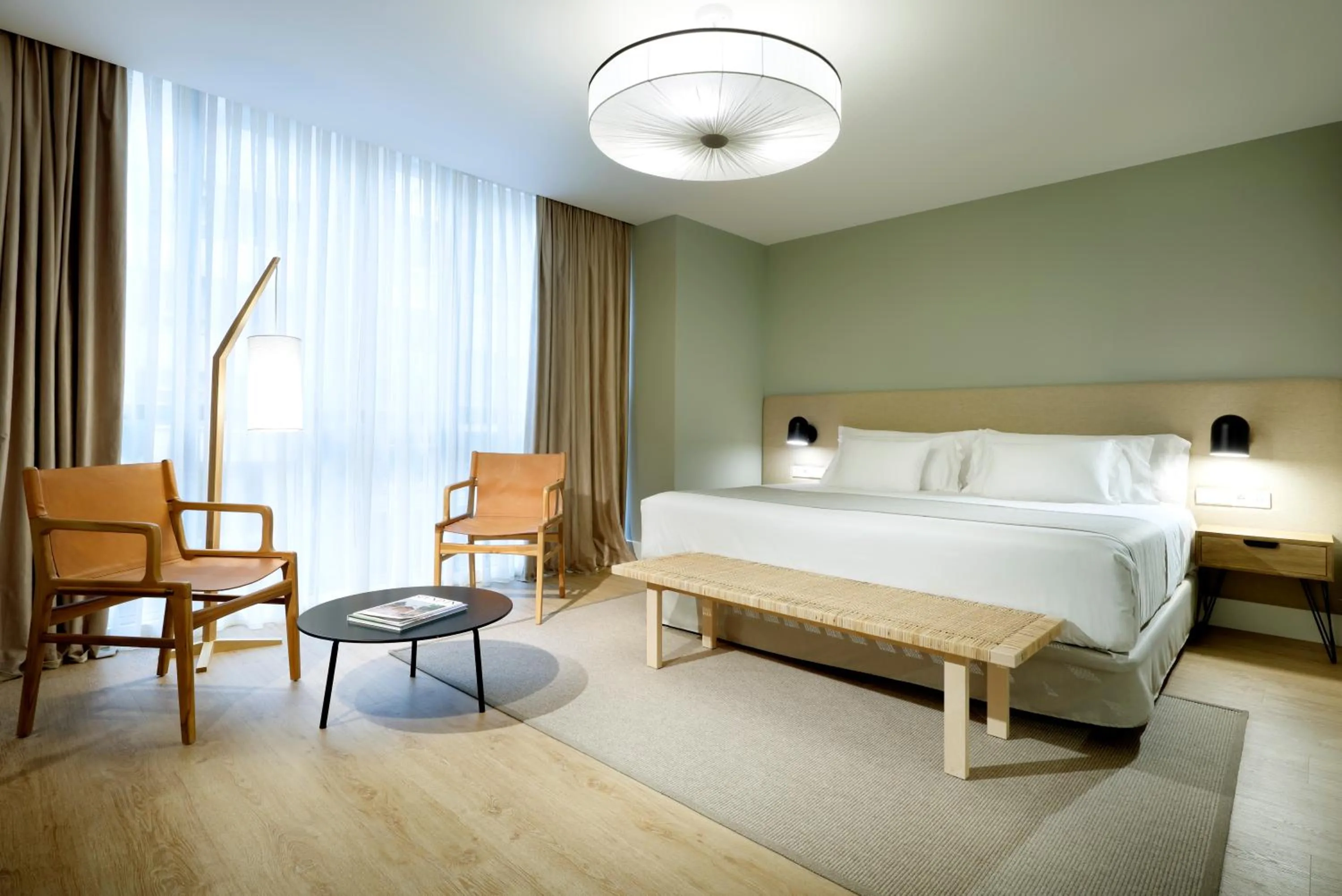 Photo of the whole room, Bed in Barceló Oviedo Cervantes