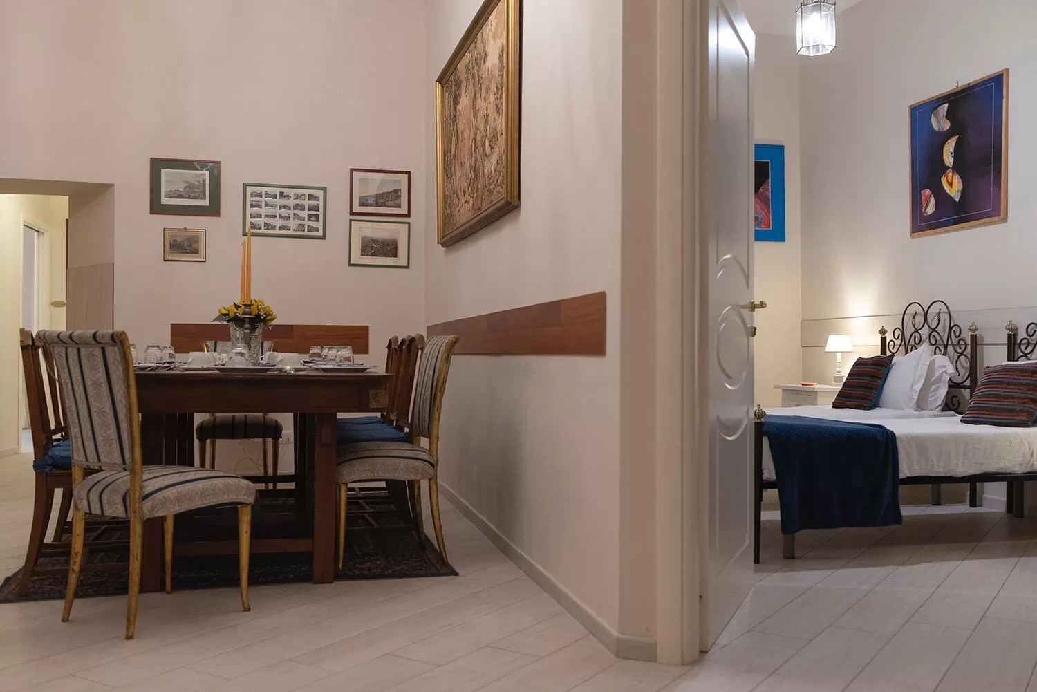 Dining area, Bed in Domus Borbonica