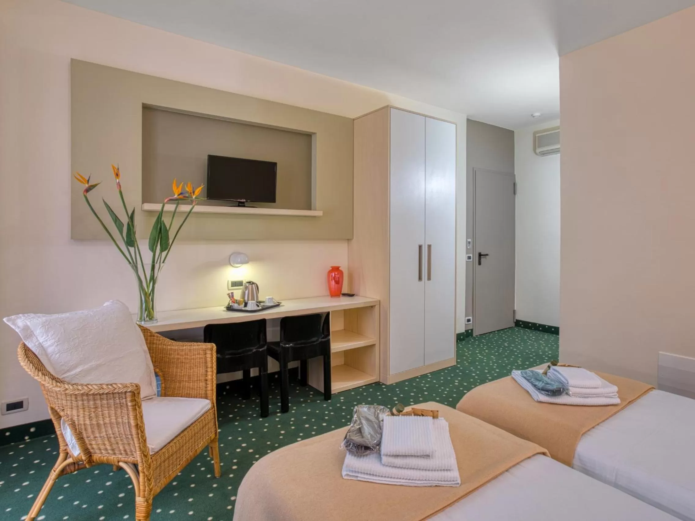 Photo of the whole room, Bed in Hotel Piroscafo