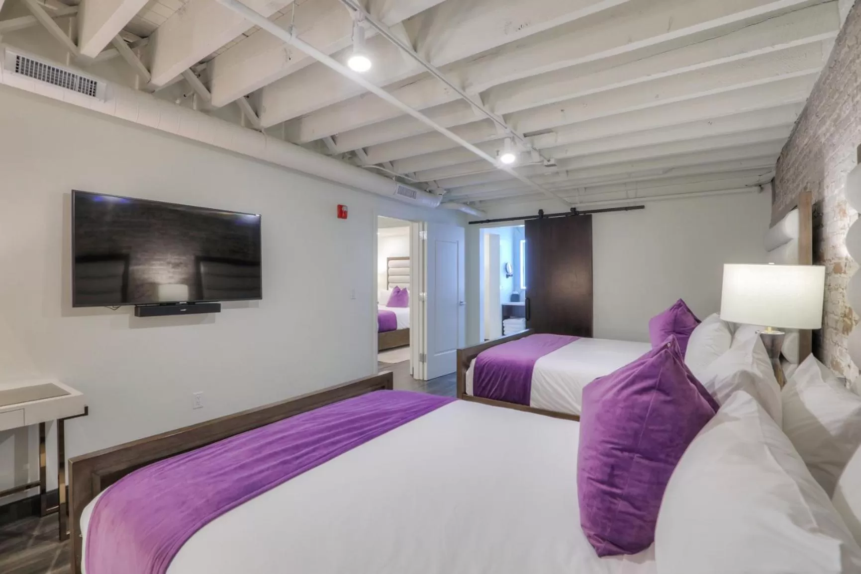 Photo of the whole room, Bed in Studio 154 Hotel