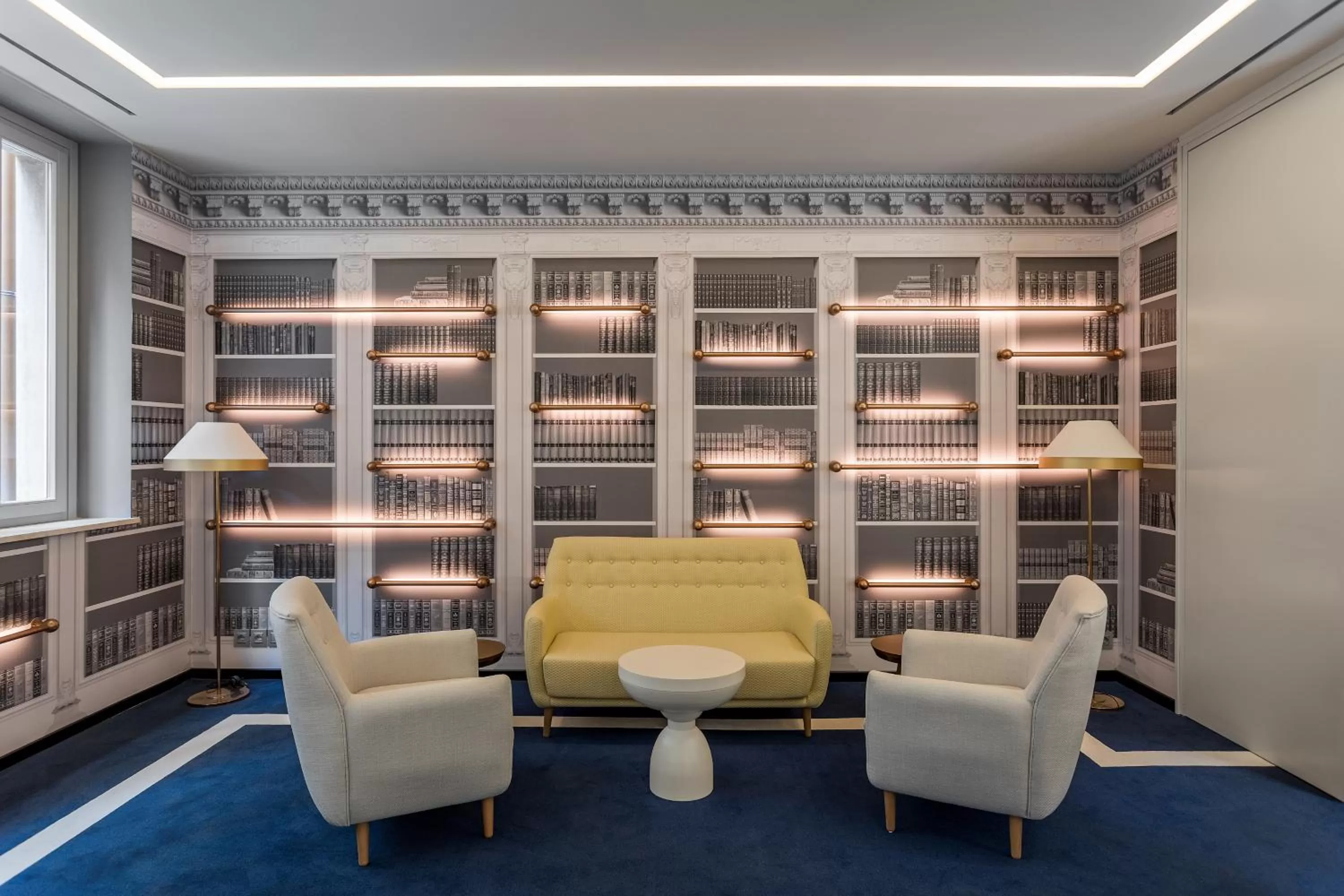 Lounge or bar in Room Mate Collection Filippo, Rome-Fontana di Trevi