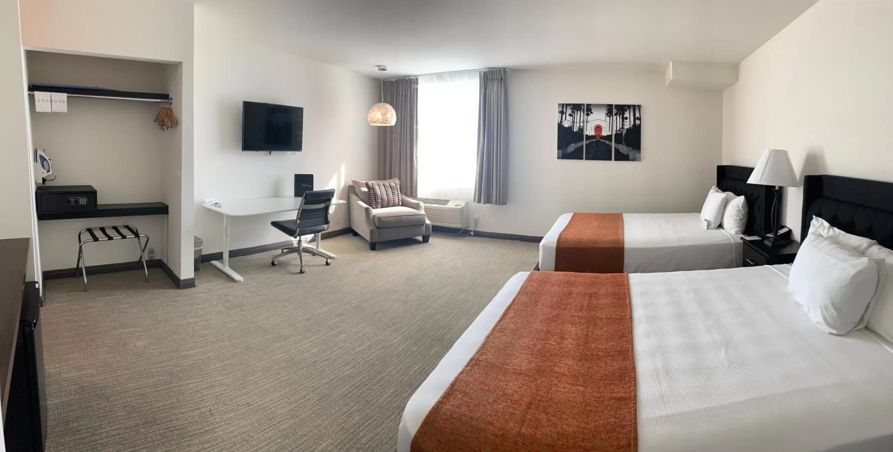 Deluxe Double Room in Redac Gateway Hotel Torrance