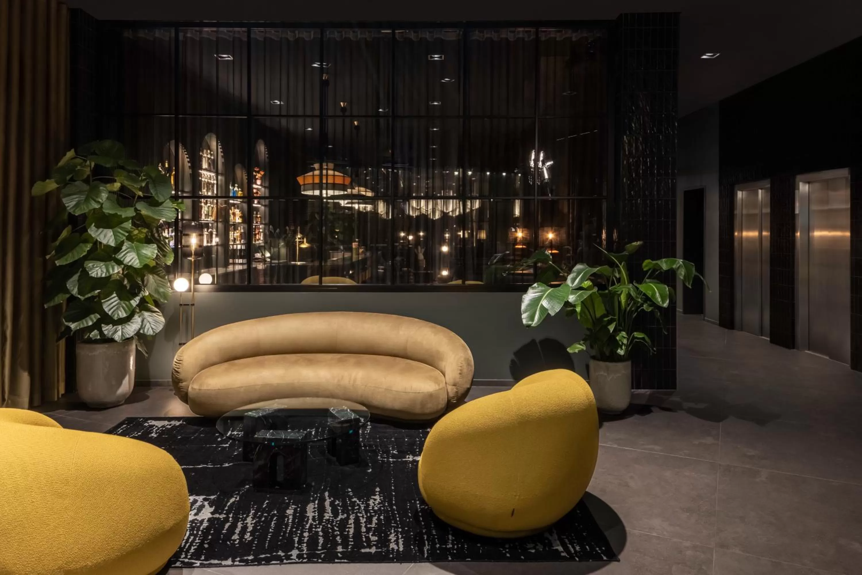 Lobby or reception in Hotel ROMY by AMANO