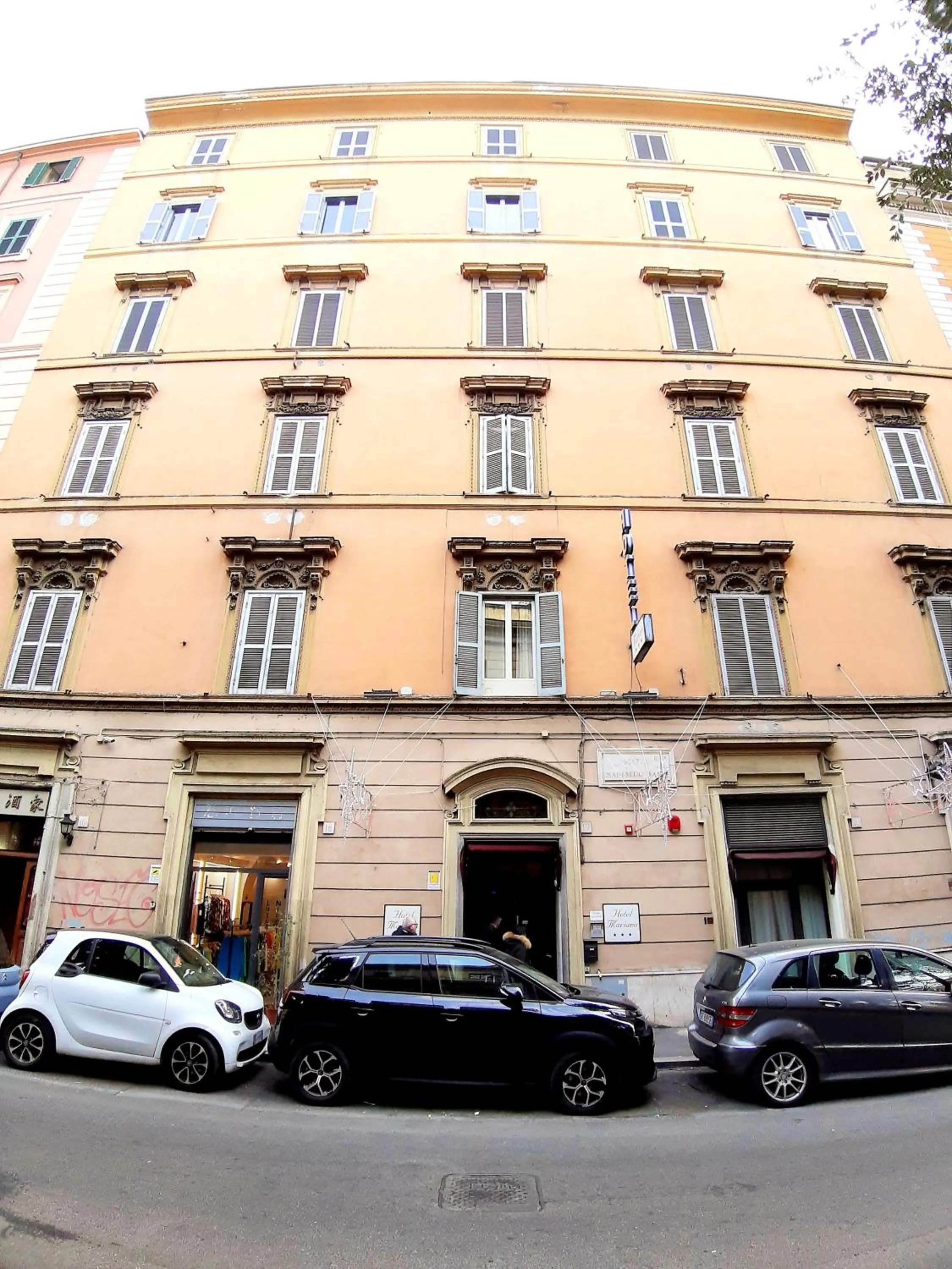 Property building in Hotel Mariano