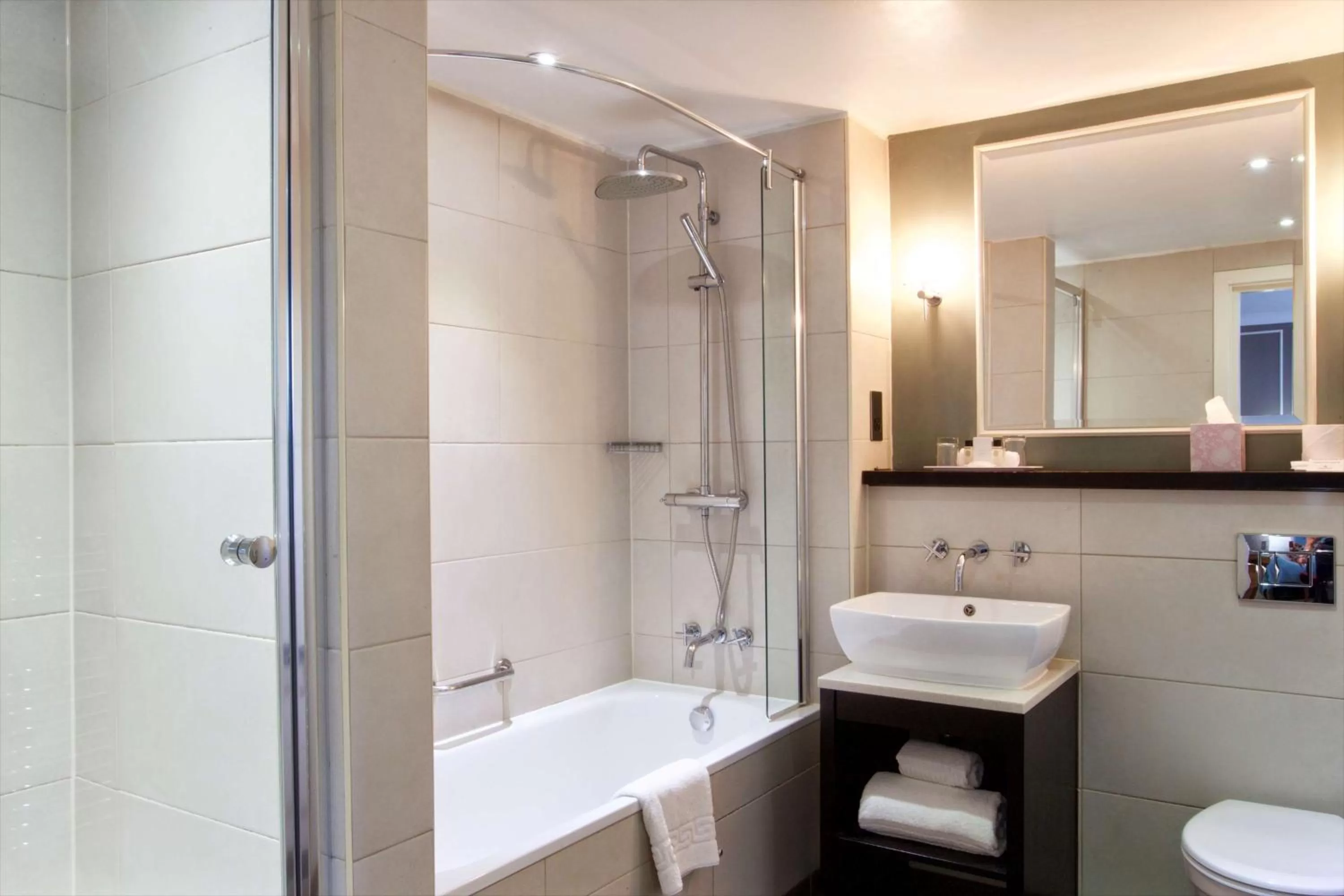 Classic Single Room in London Chigwell Prince Regent Hotel, BW Signature Collection