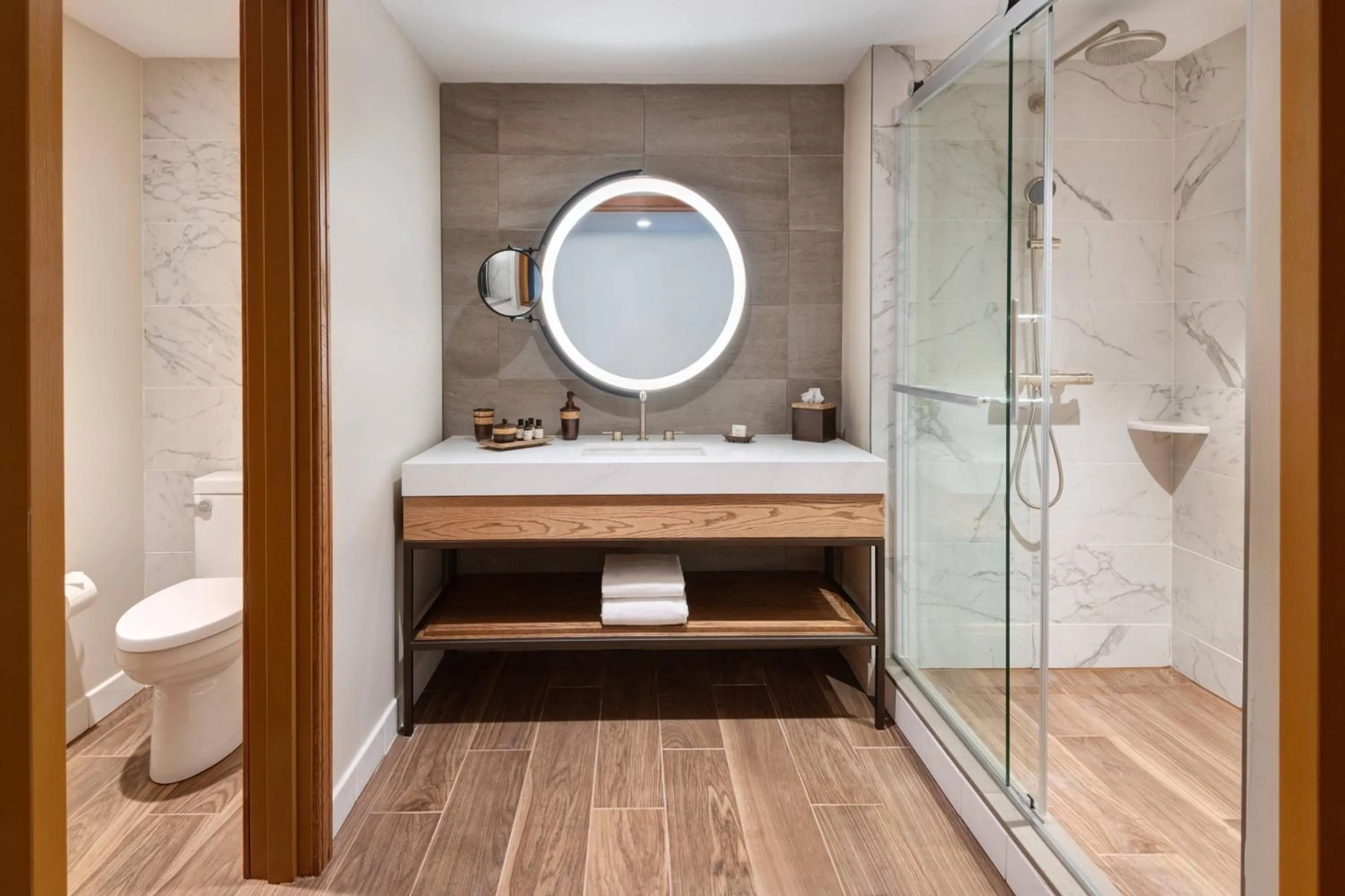 Bathroom in The Ben, Autograph Collection