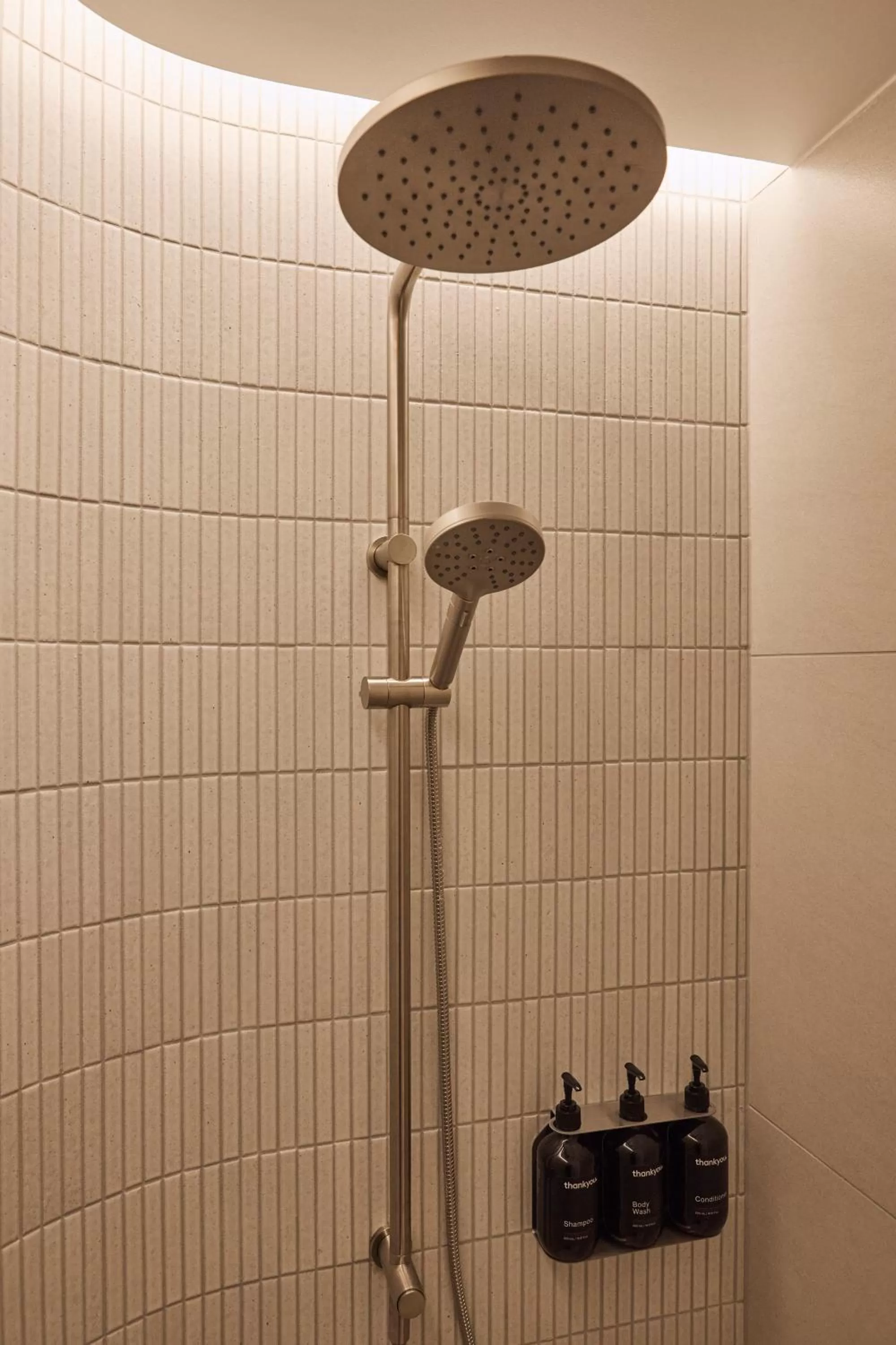 Shower in Rydges Melbourne
