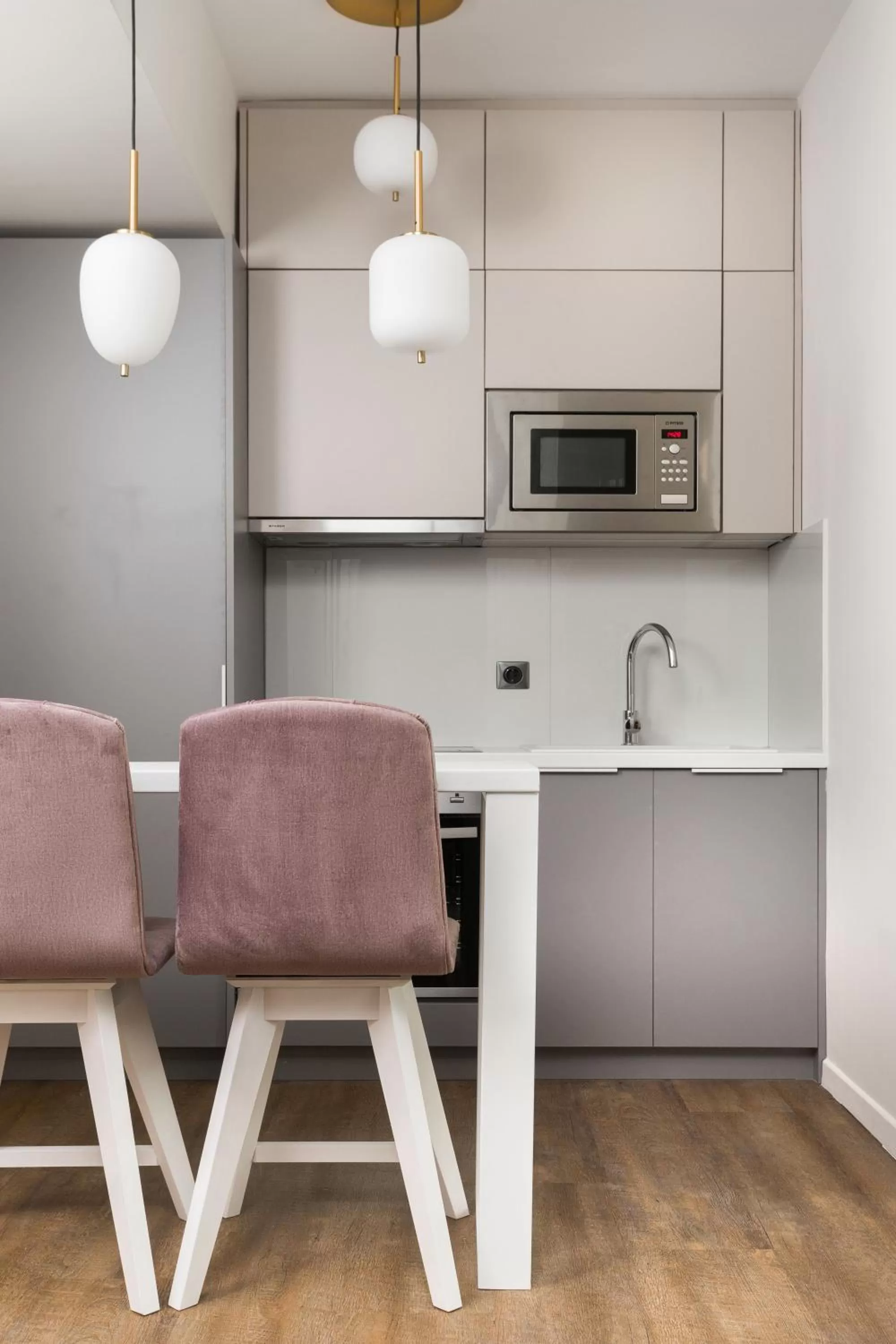 Kitchen or kitchenette in LUX&EASY Athens Downtown Apartments