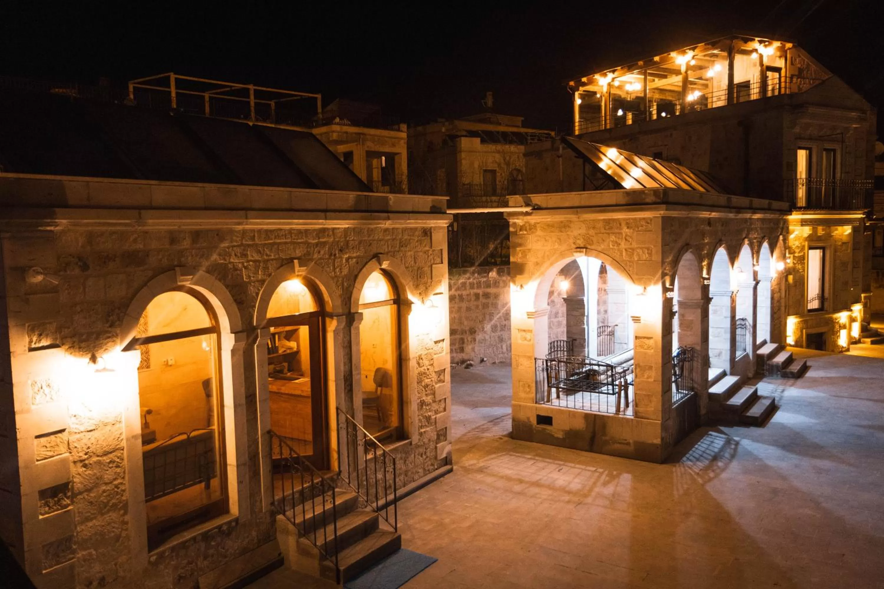 Property building in Sapphire Stone House