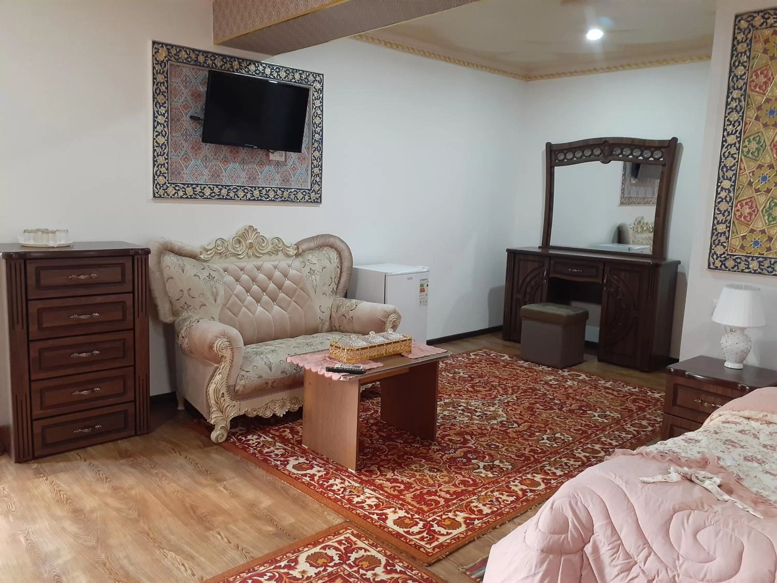 TV and multimedia, Bed in Samani Bukhara