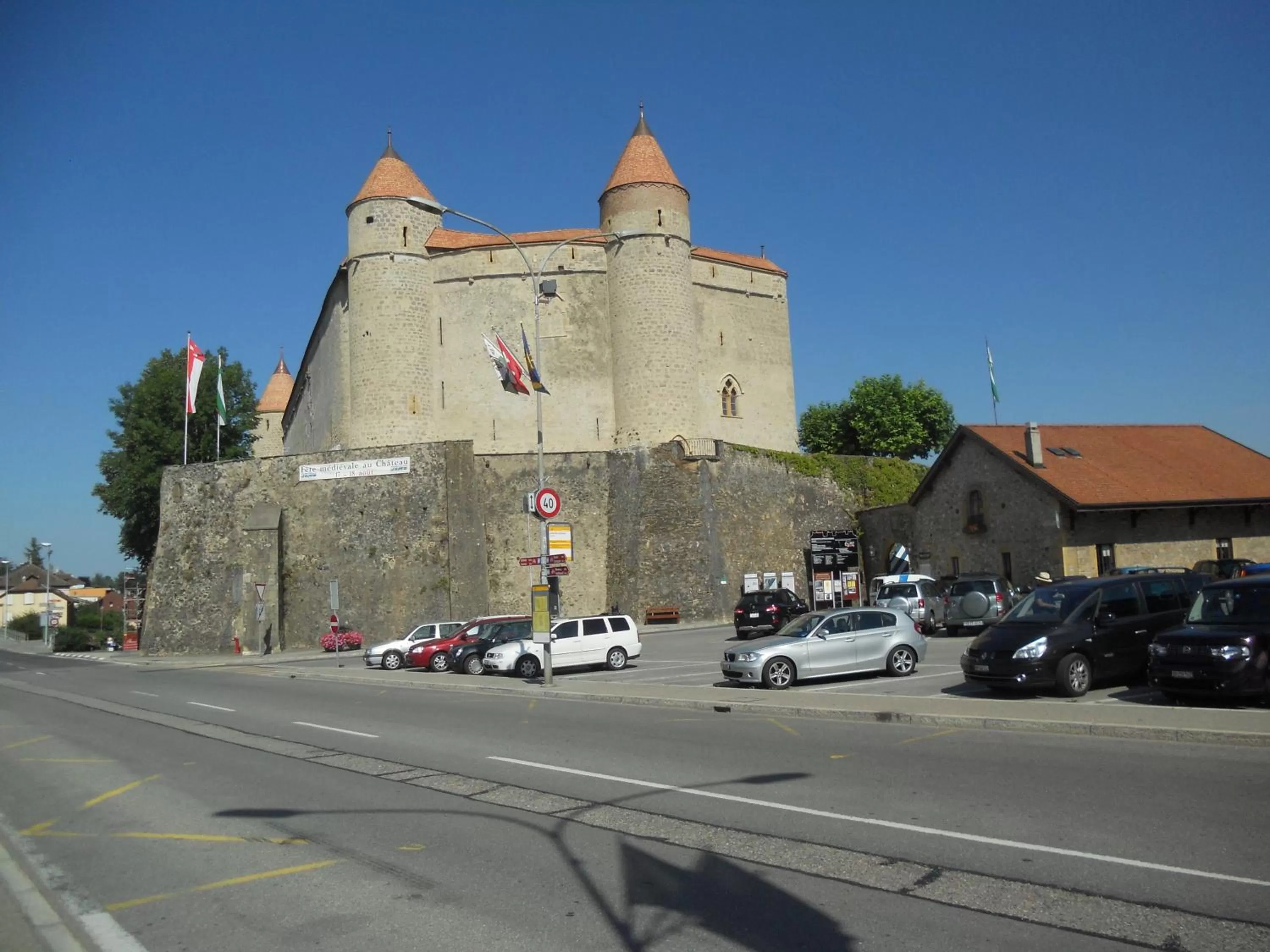 Nearby landmark in BNB Tuileries