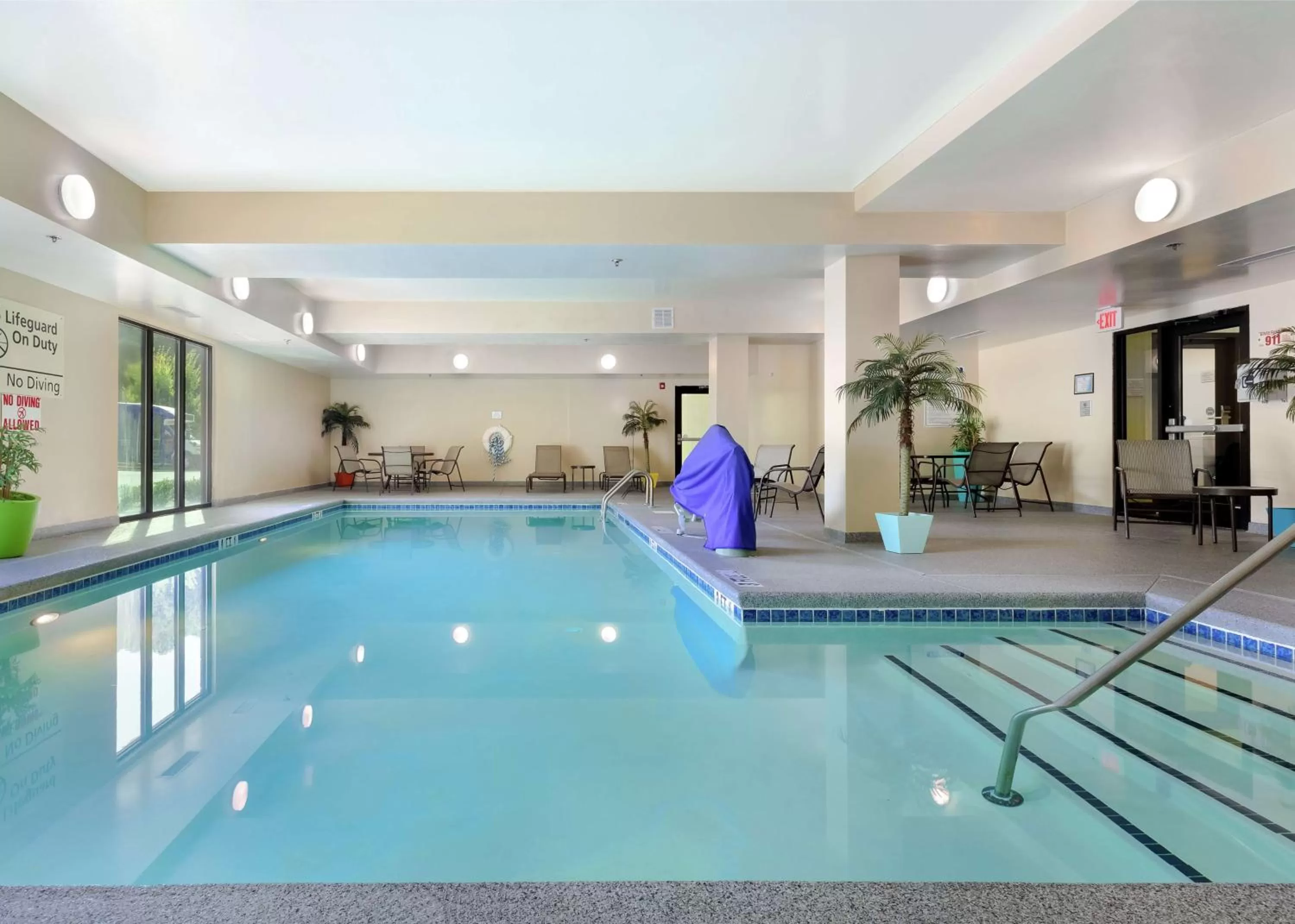 Pool view in Hampton Inn and Suites Adairsville/Calhoun Area