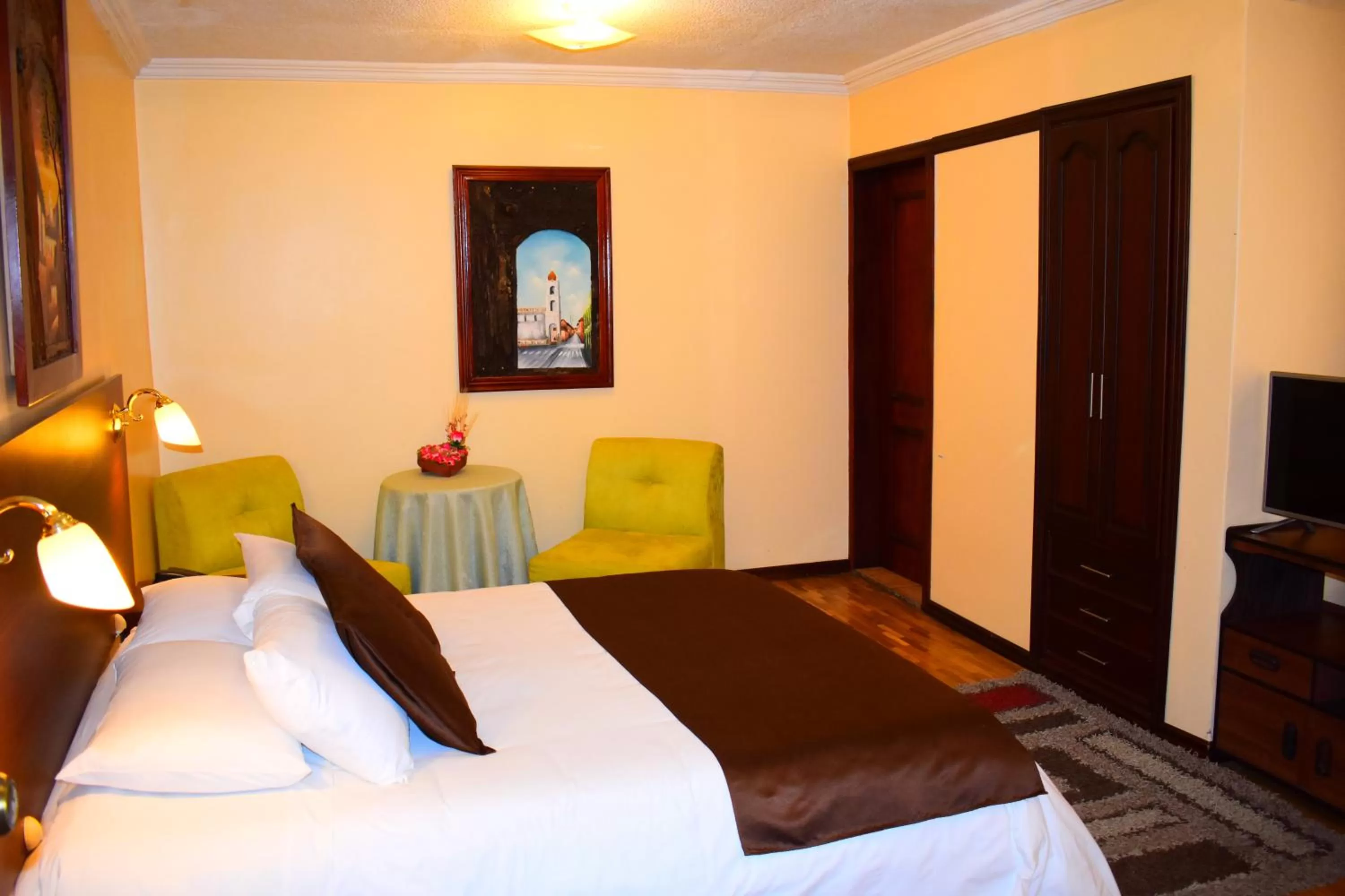 Photo of the whole room, Bed in Hotel Endamo