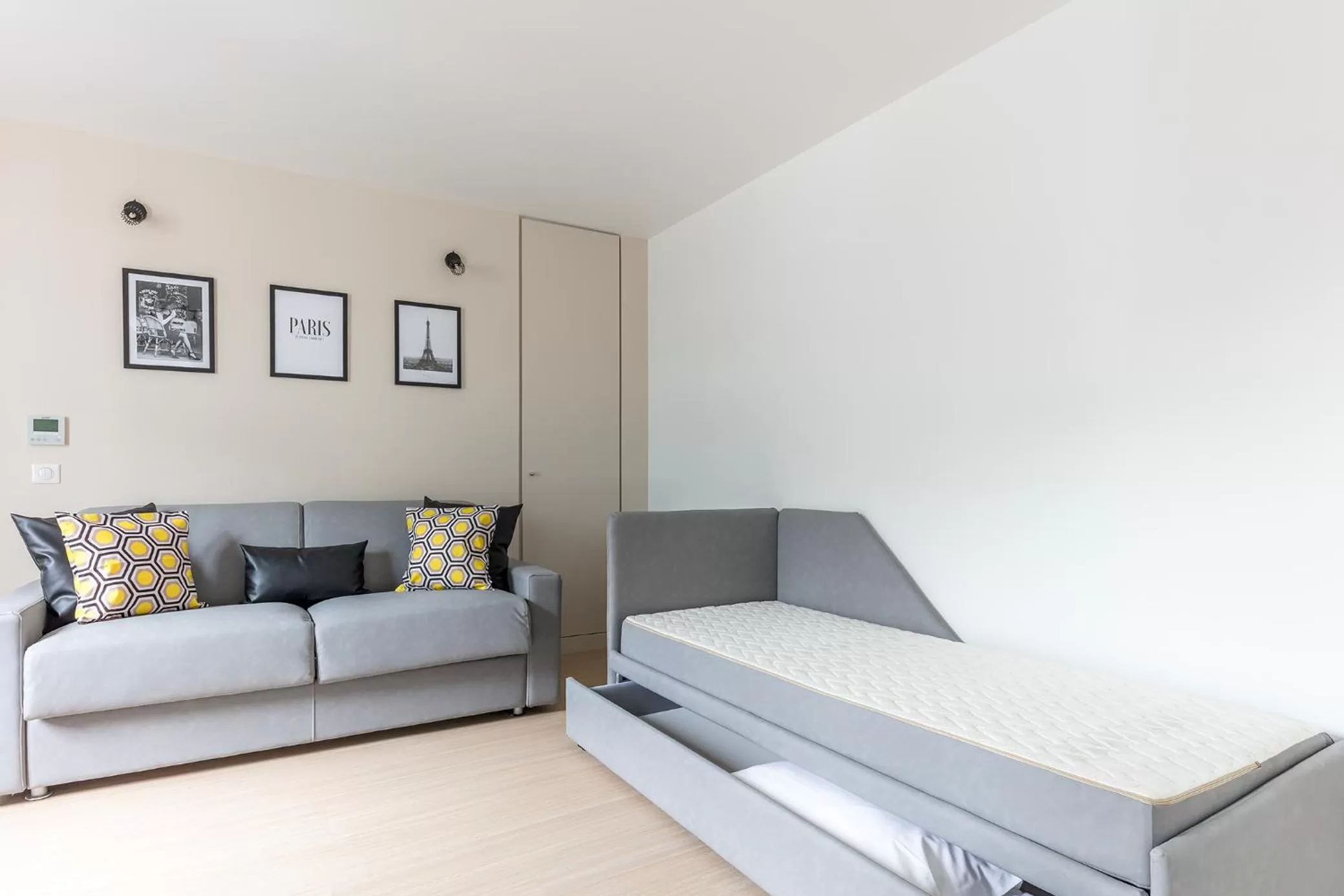 Living room, Bed in Résidence Palais Étoile