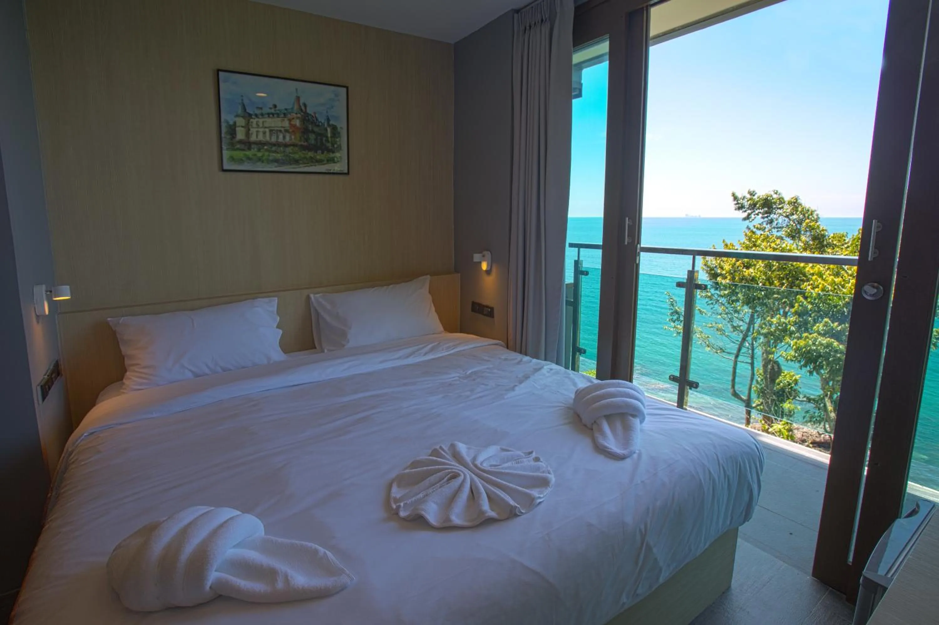 Bed in Cliff Lanta Suite-Koh Lanta Krabi