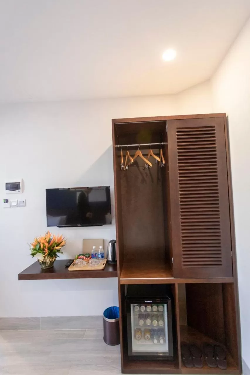 TV and multimedia, TV/Entertainment Center in La Casa Tuy Hòa