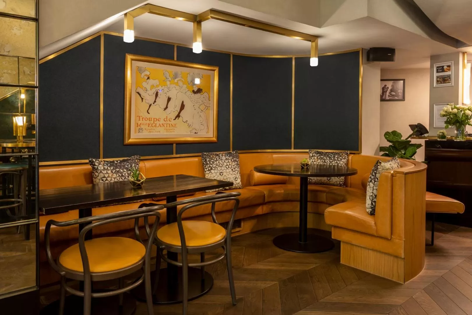 Restaurant/places to eat in Victory House Leicester Square