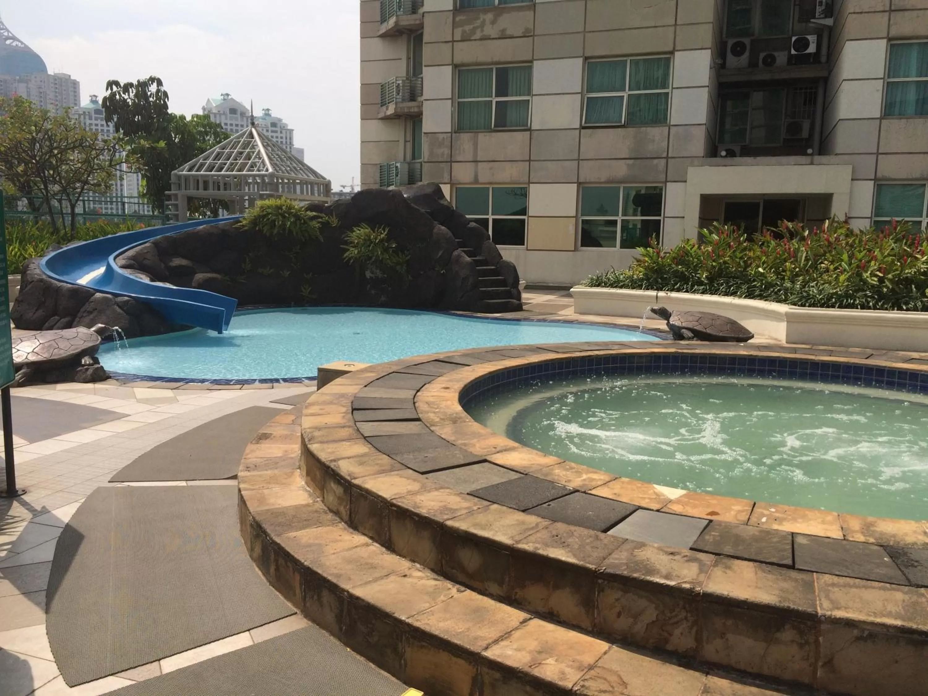 Property building in Batavia Hotel & Serviced Apartments Jakarta