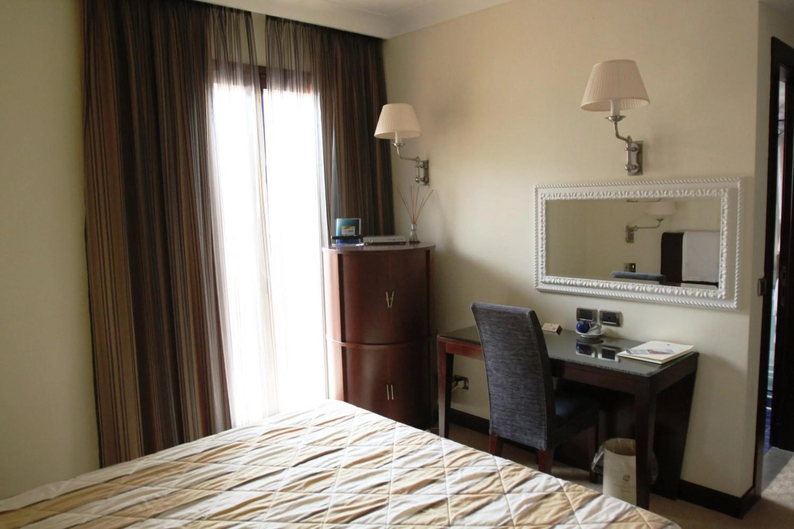 Photo of the whole room, Bed in Hotel Cala Del Porto