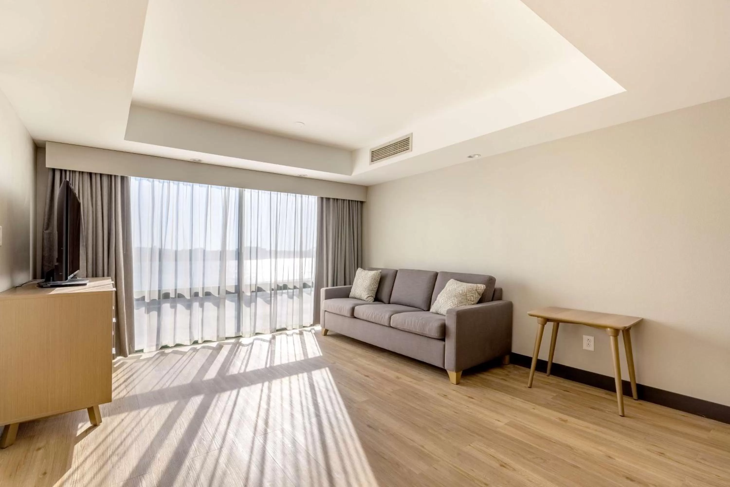 Bedroom in DoubleTree by Hilton Davenport