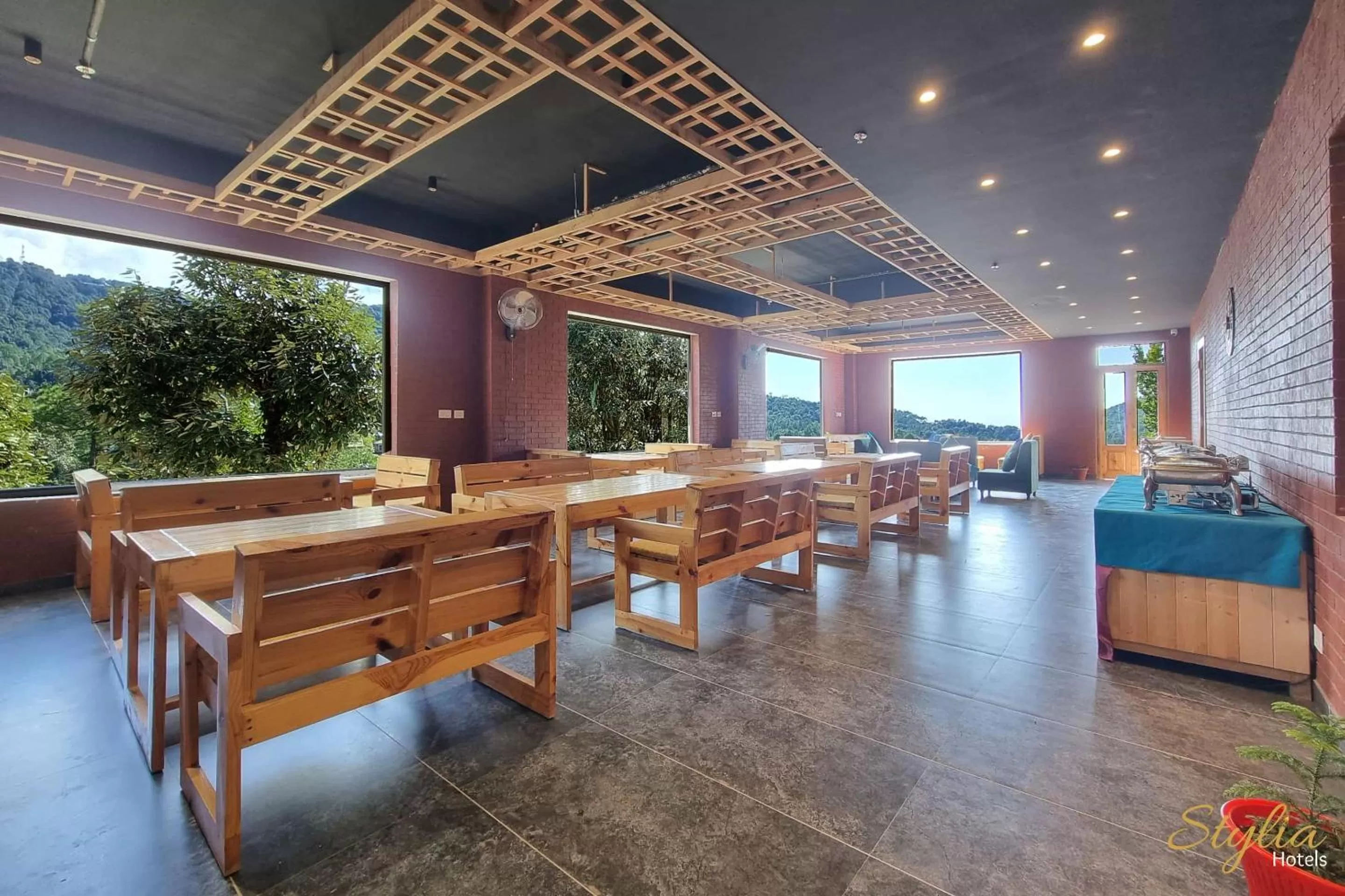 Restaurant/Places to Eat in Moon Glade By Stylia Hotels