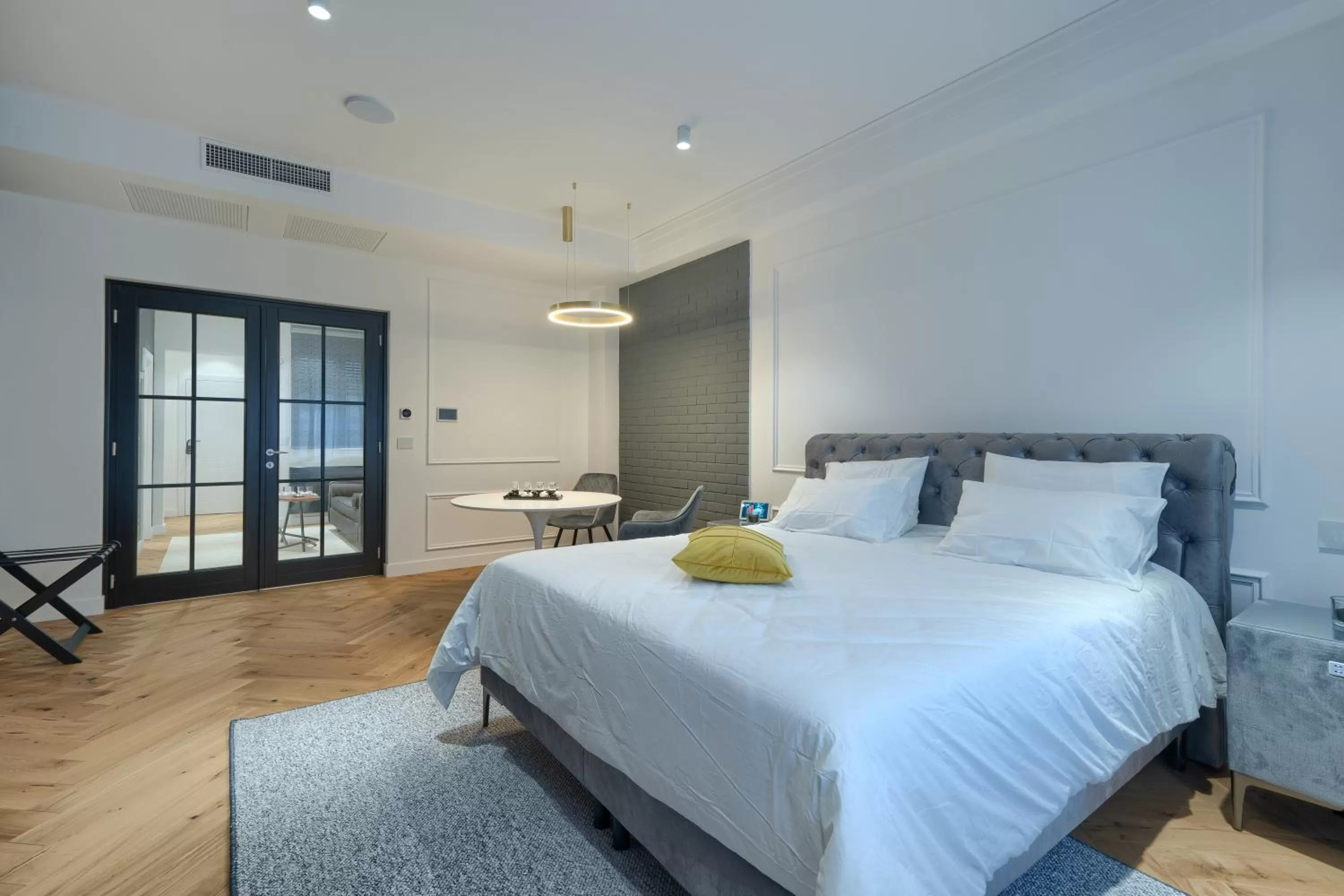 Photo of the whole room, Bed in Elysium Residence