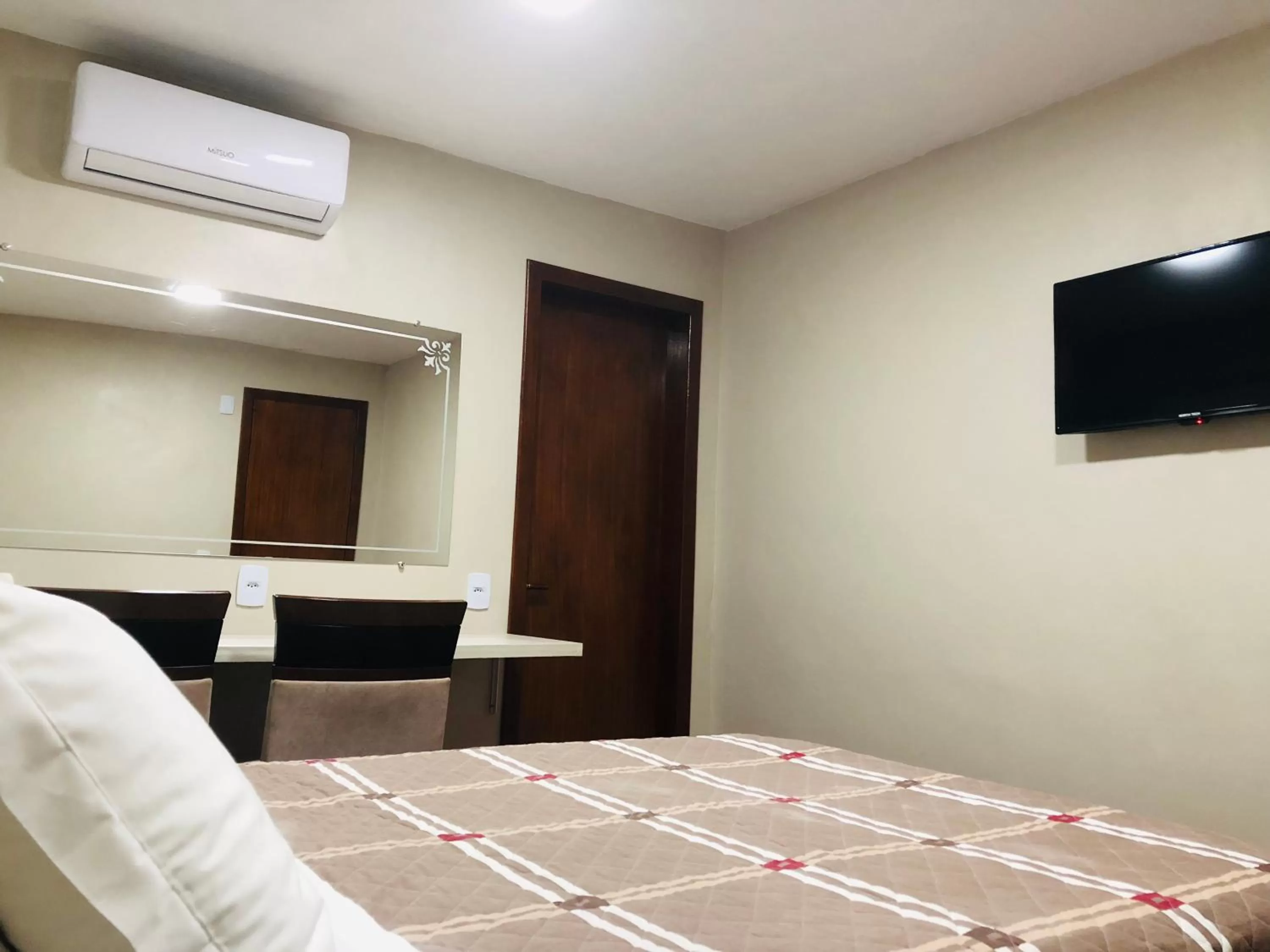 Photo of the whole room, Bed in Hotel Westphal