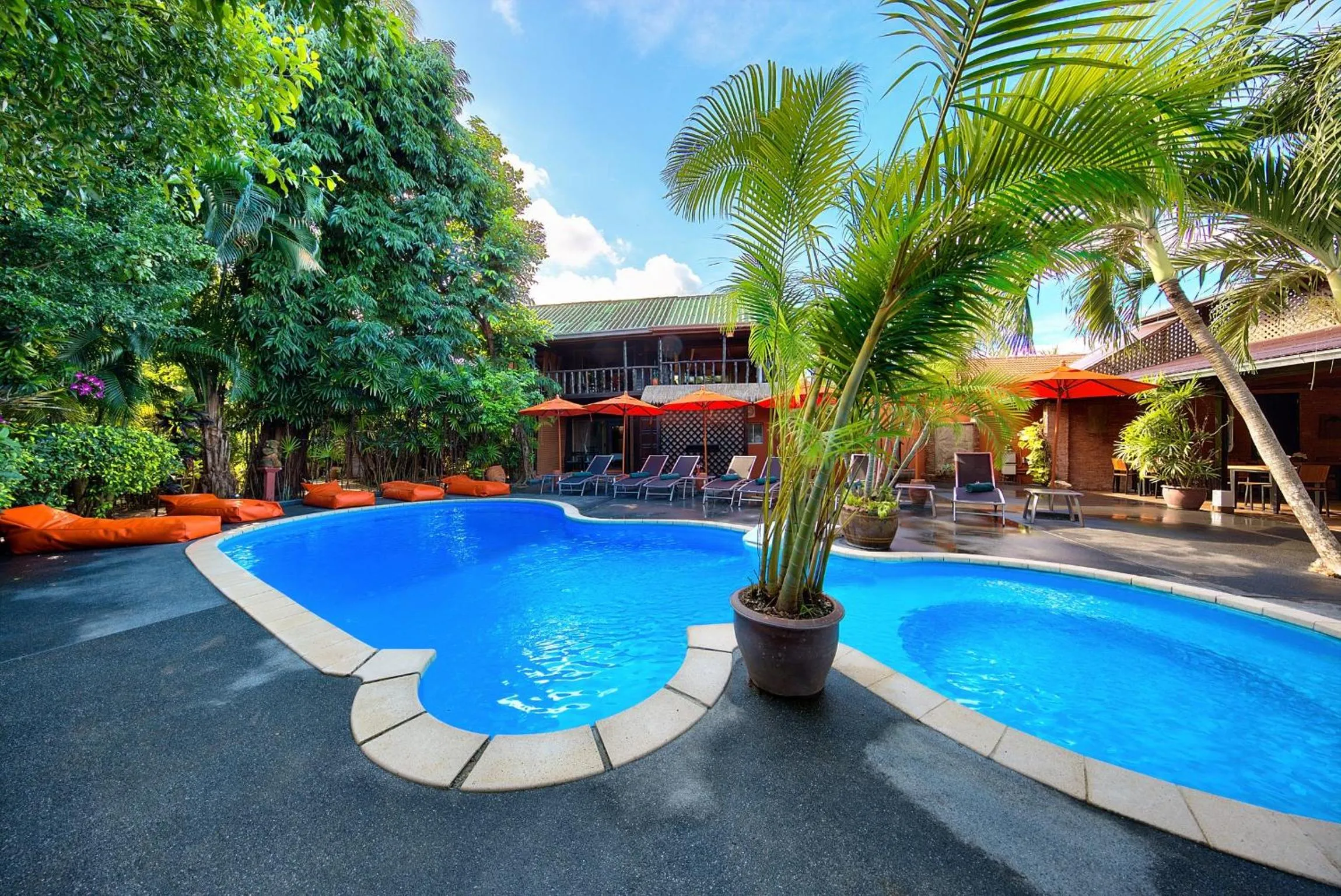 Day in Eden Bungalows Fisherman's village