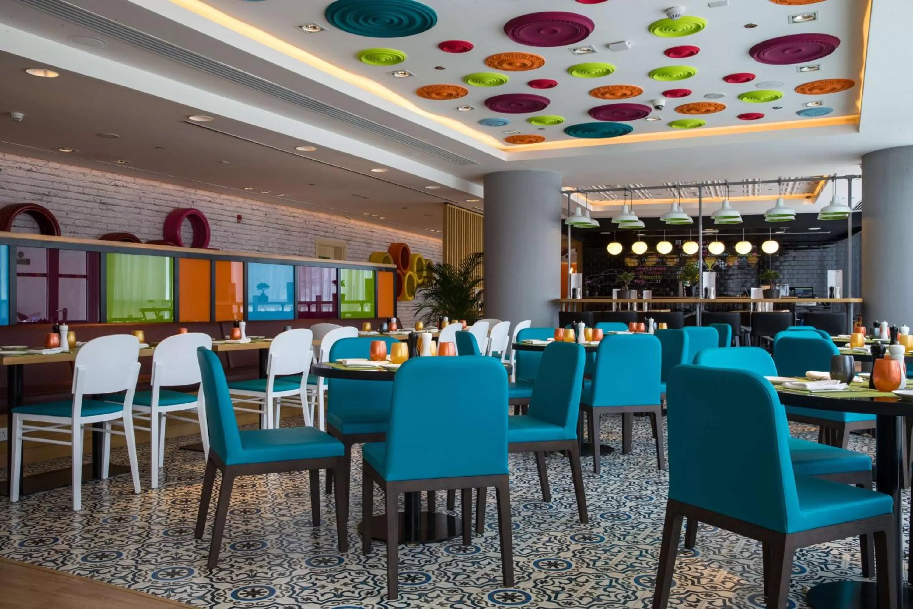 Restaurant/places to eat in Park Inn by Radisson Dubai Motor City