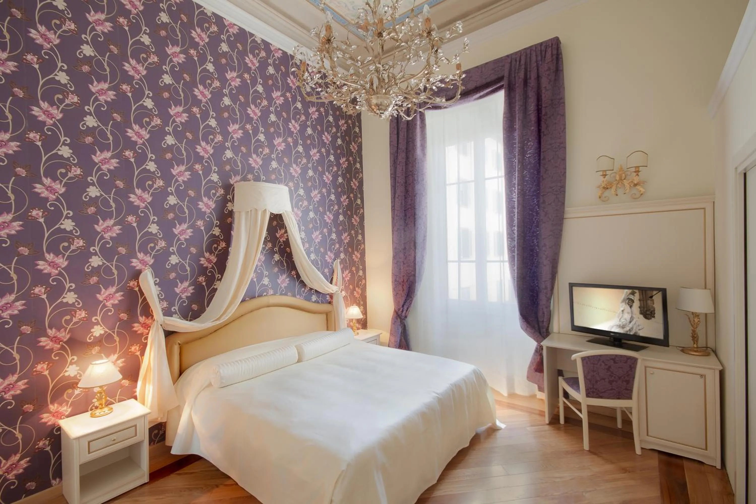 Photo of the whole room, Bed in Relais La Corte di Cloris