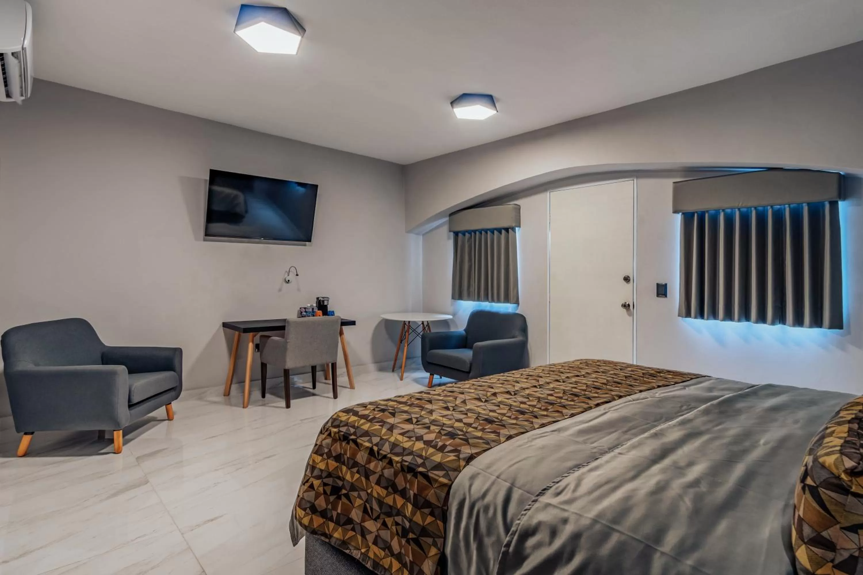 Bed in Chanpaal Hotel Boutique - Only Adults