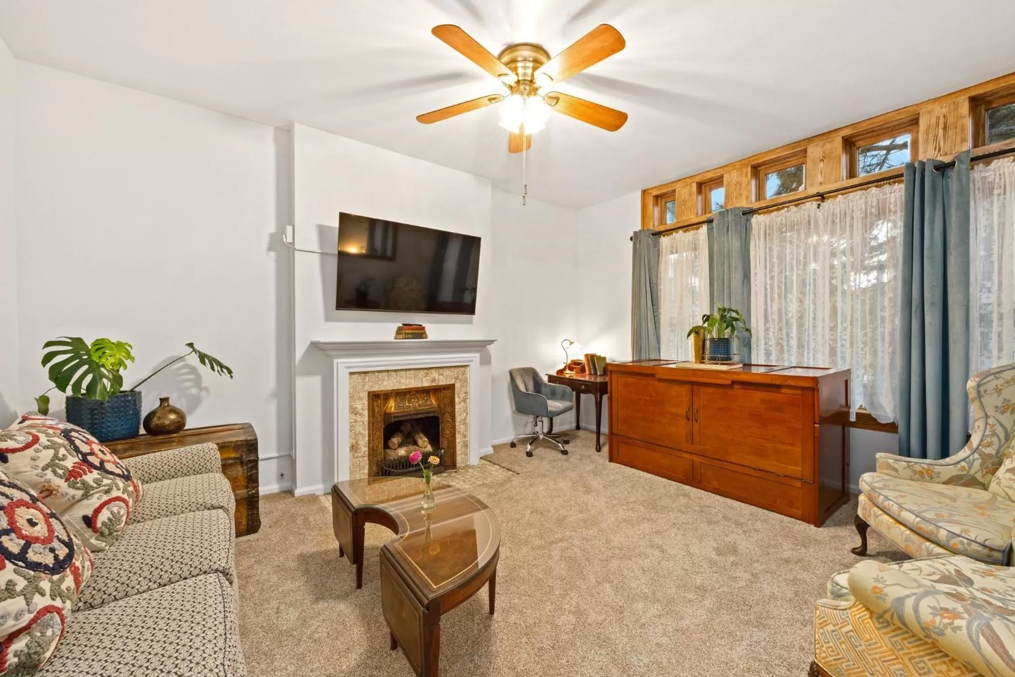 Bed in Flora House Denver