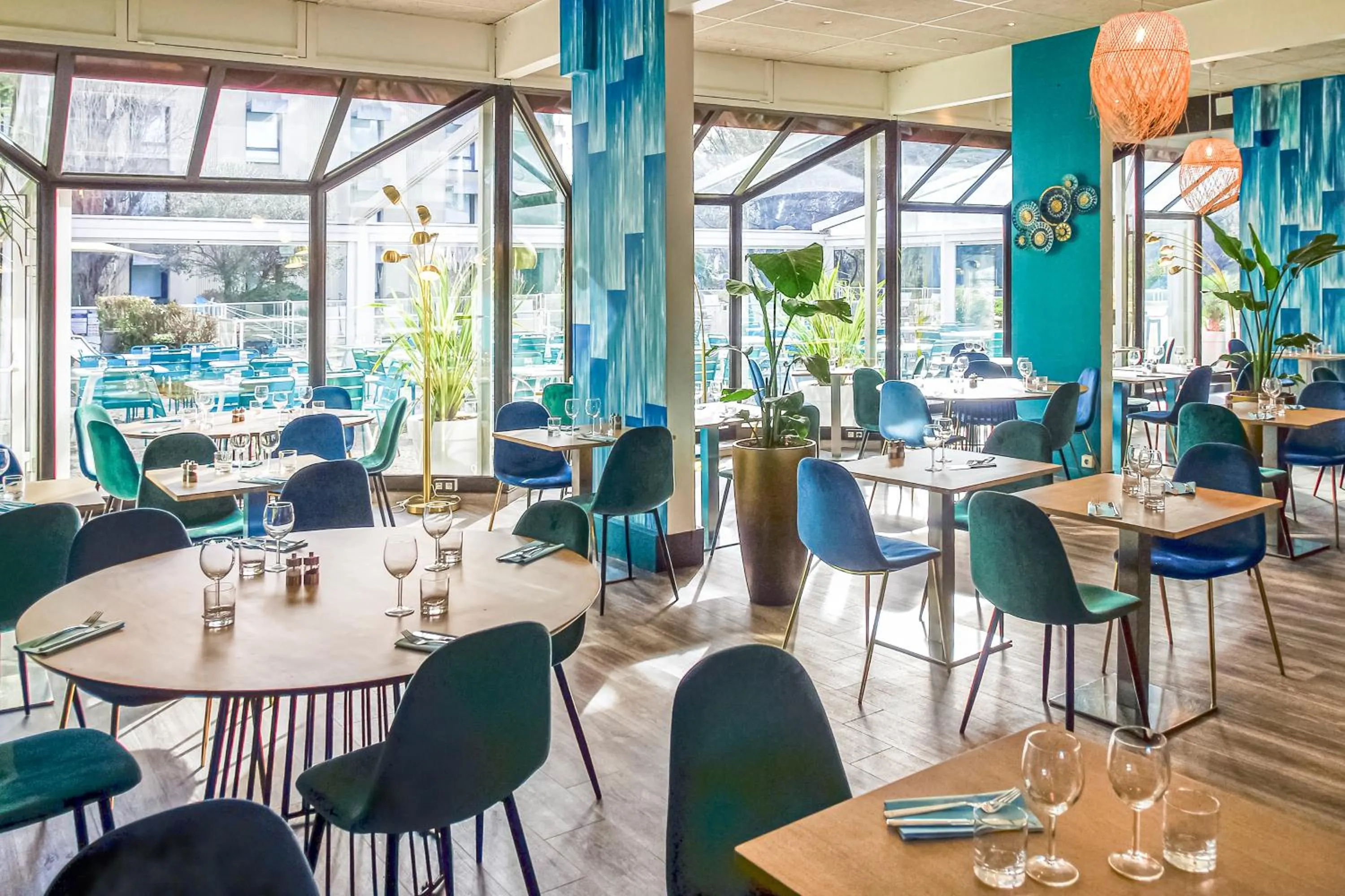 Restaurant/places to eat in Novotel Marseille Est Porte d'Aubagne