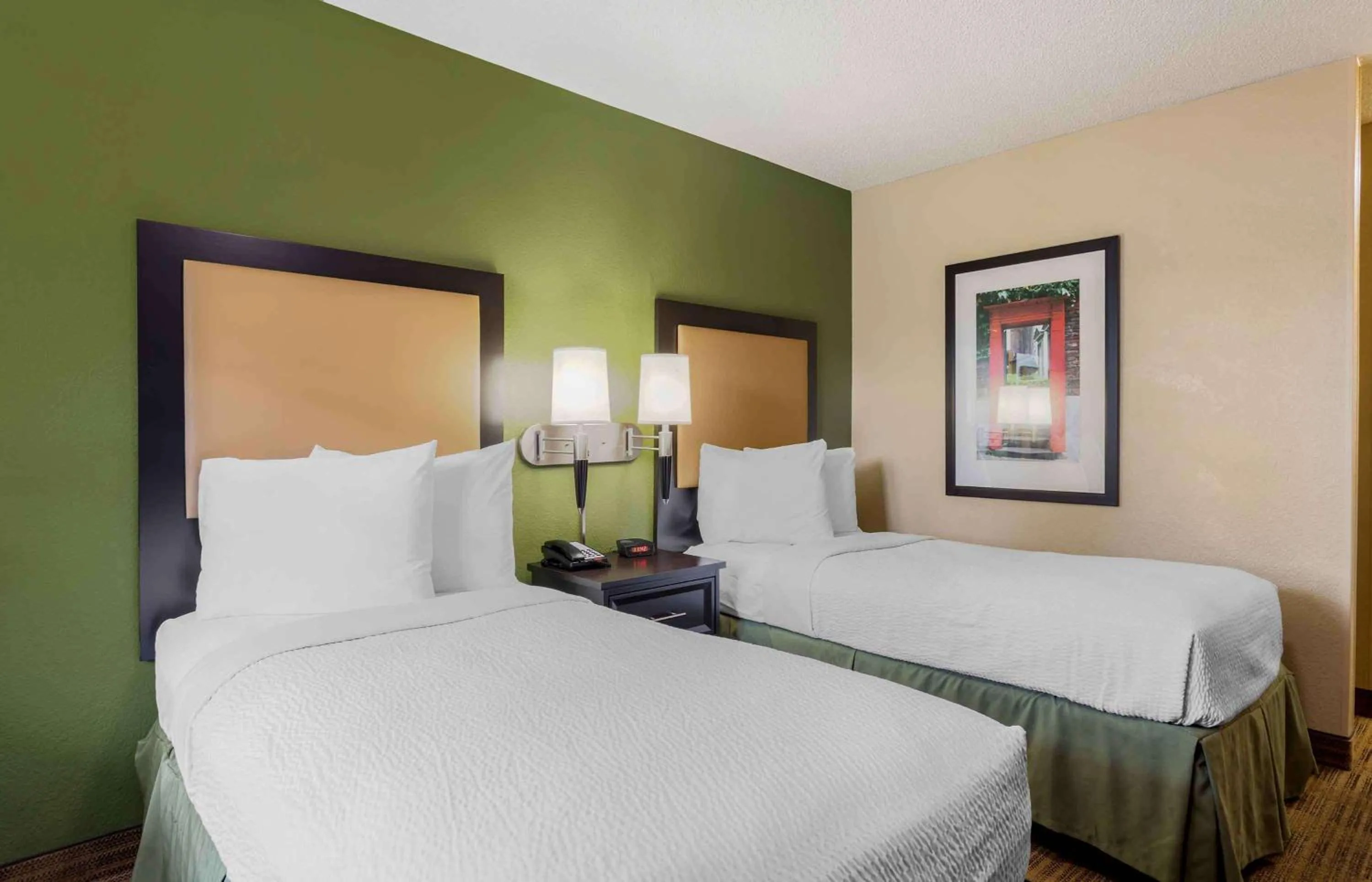 Bedroom, Bed in Extended Stay America Select Suites - Chattanooga - Airport