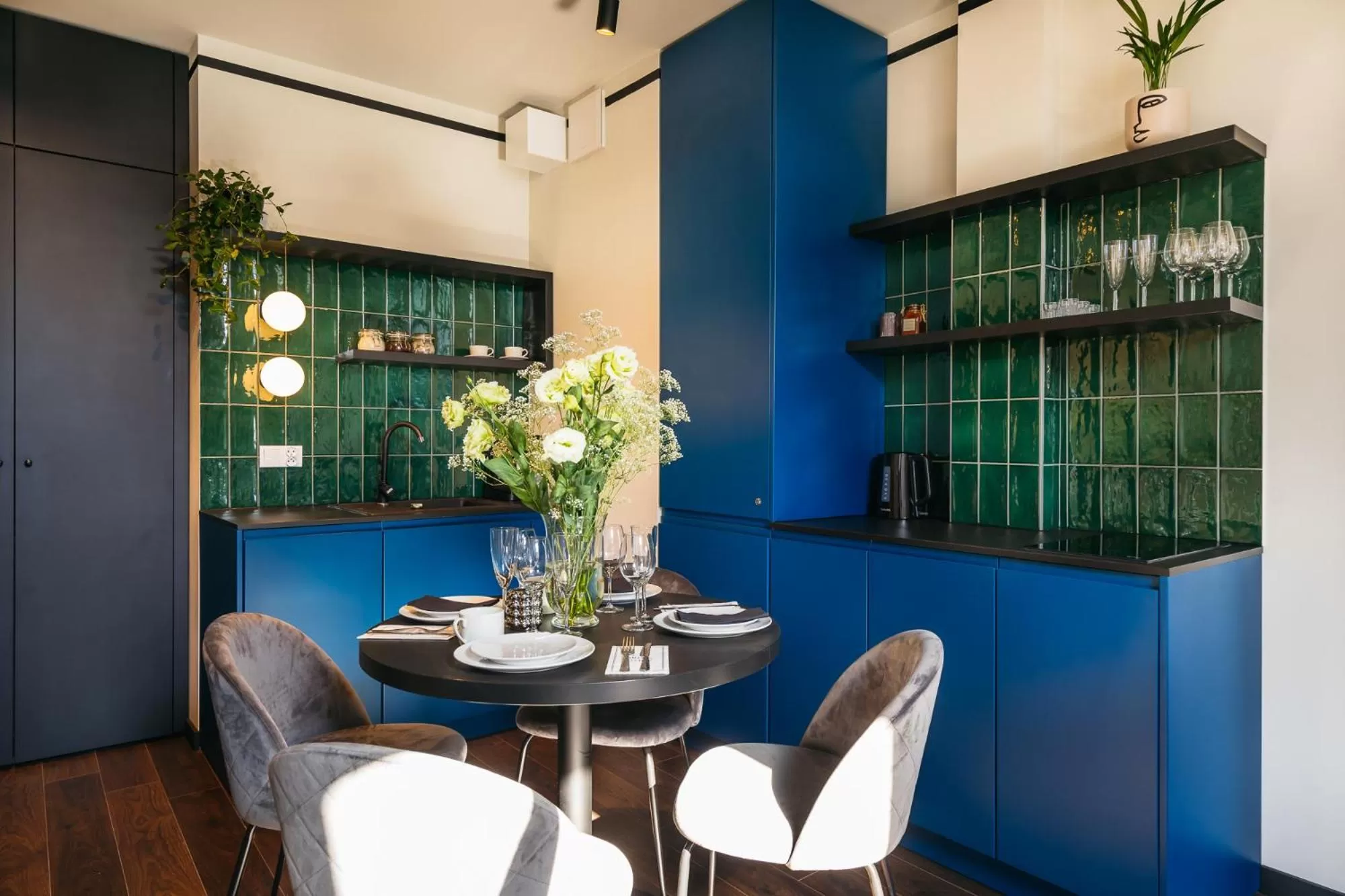 Coffee/tea facilities, Dining Area in Estery12 by Loft Affair
