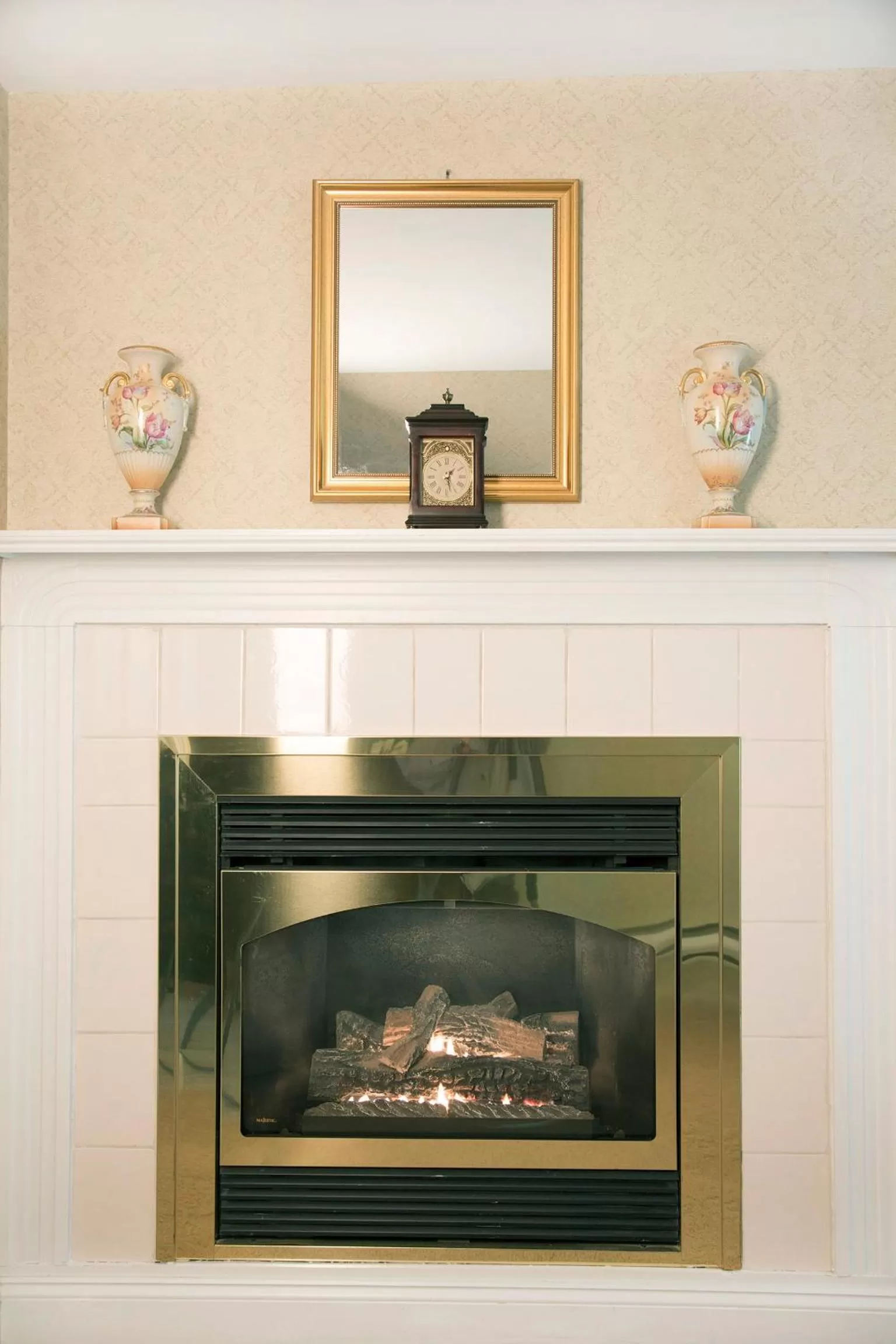 Decorative detail in Glynn House Inn