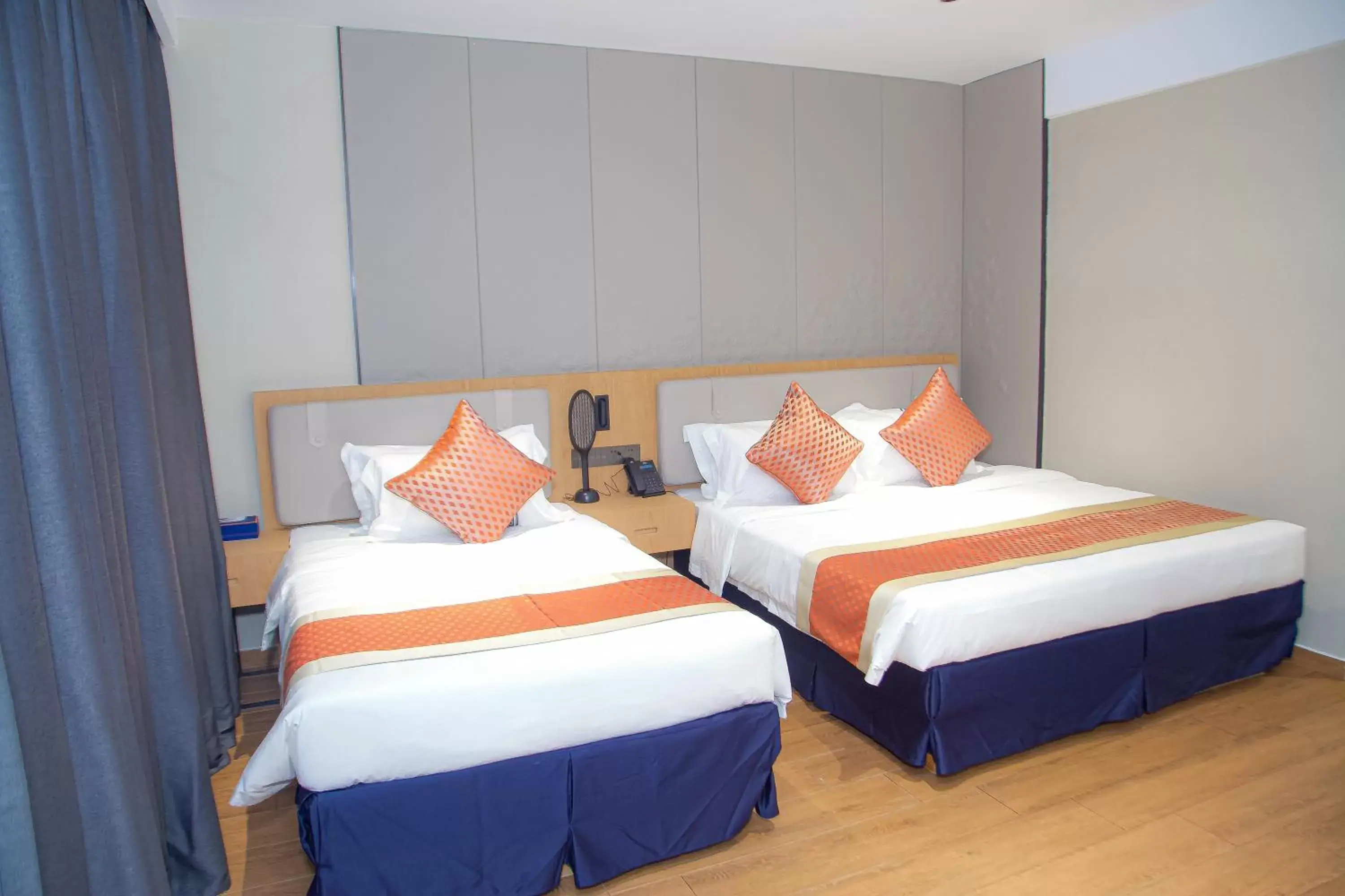 Family Room with Bath in Hôtel FAMILLE MONDIALE Family Room with Bath in Hôtel FAMILLE MONDIALE